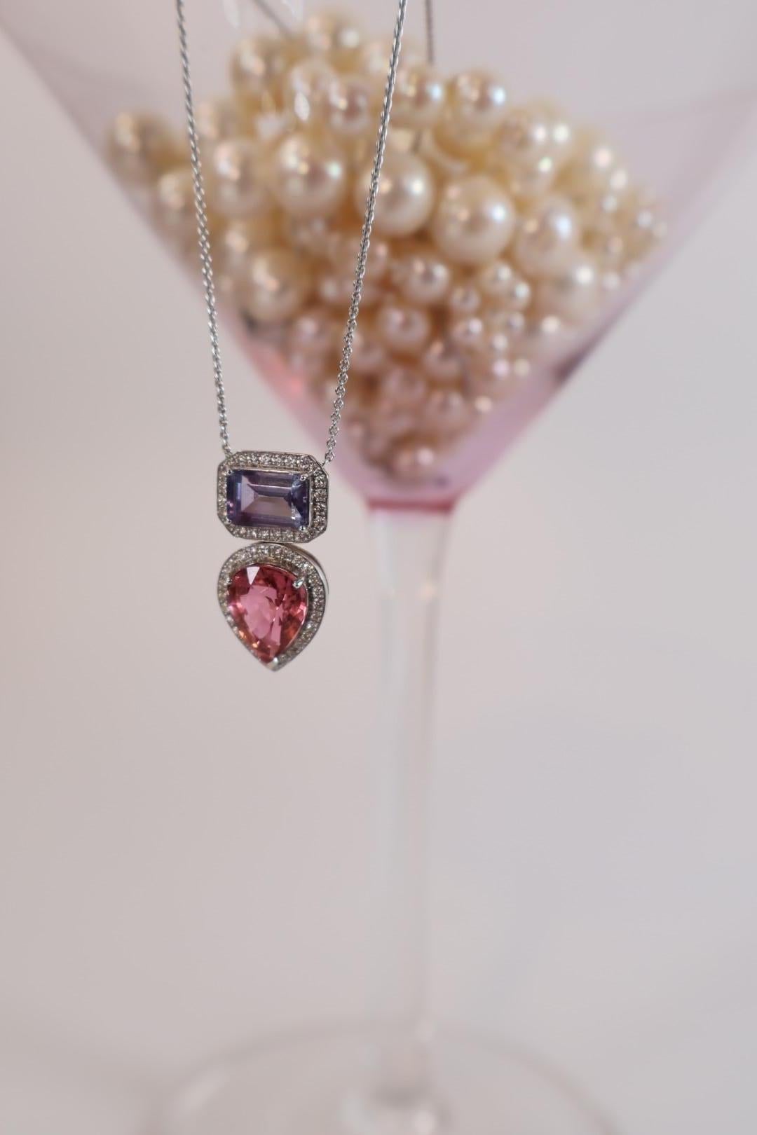 Ciondolo a goccia con tormalina rosa e spinello viola in oro bianco 18 carati con diamanti in vendita 6
