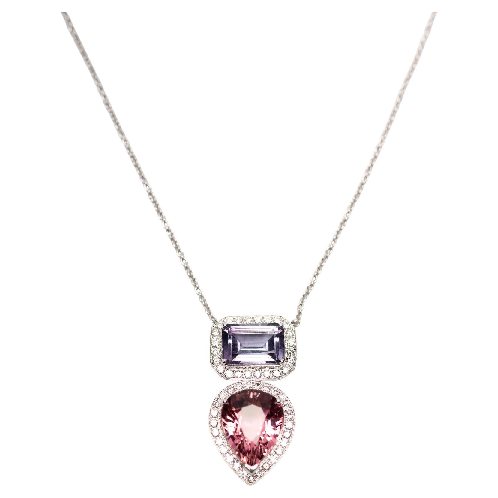 Ciondolo a goccia con tormalina rosa e spinello viola in oro bianco 18 carati con diamanti in vendita