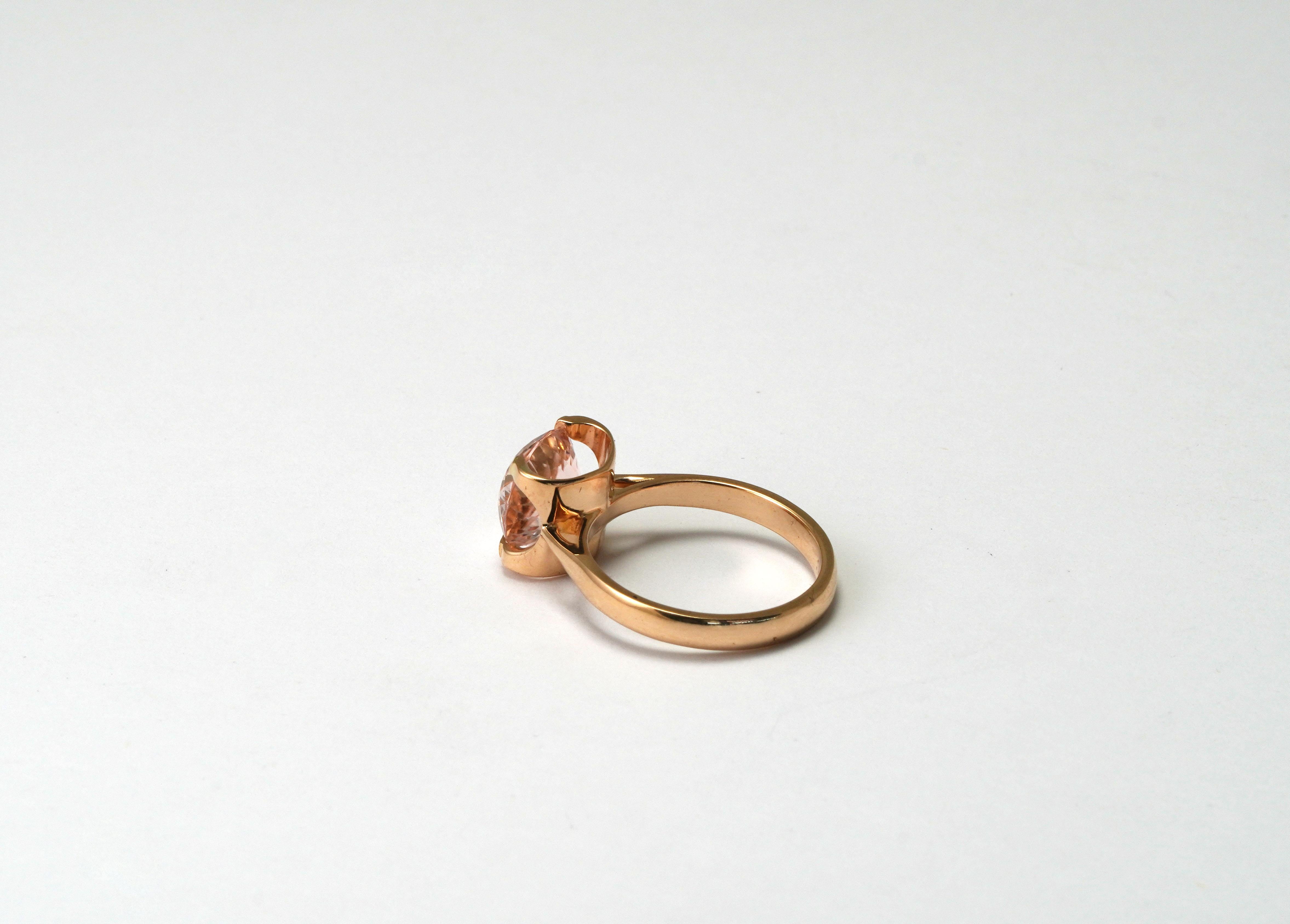 Women's Pink Tourmaline ring 18k For Sale