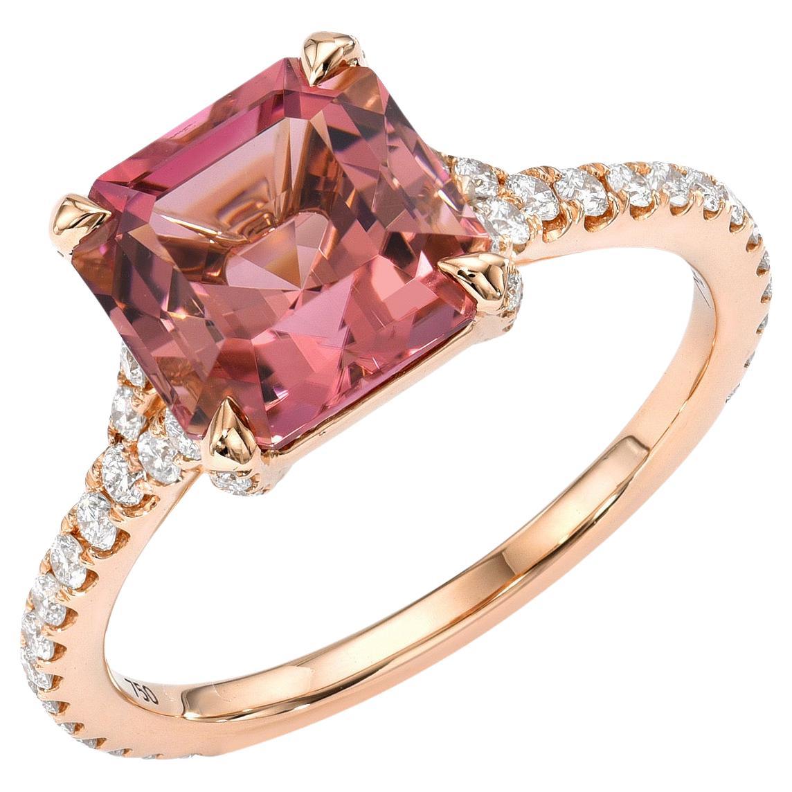 Bague tourmaline rose taille émeraude carrée de 3,11 carats en vente