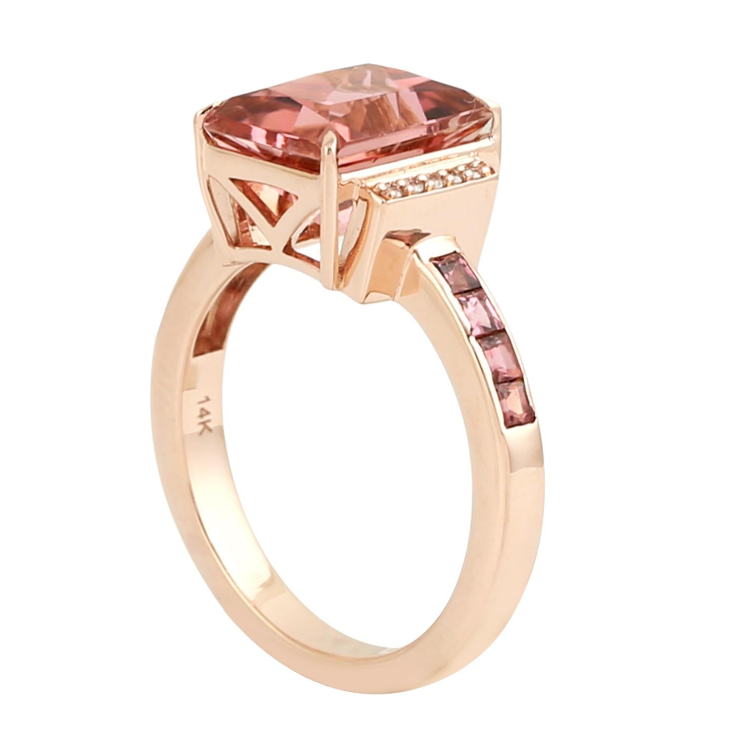 Pink Tourmaline Ring Accented With Diamonds In 14k Rose Gold Neuf - En vente à New York, NY