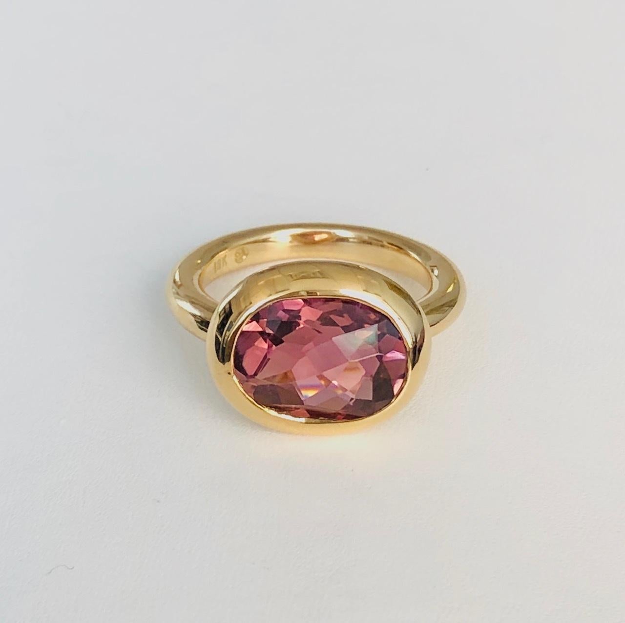 Modern 18 Karat Gold Pink Tourmaline Ring For Sale