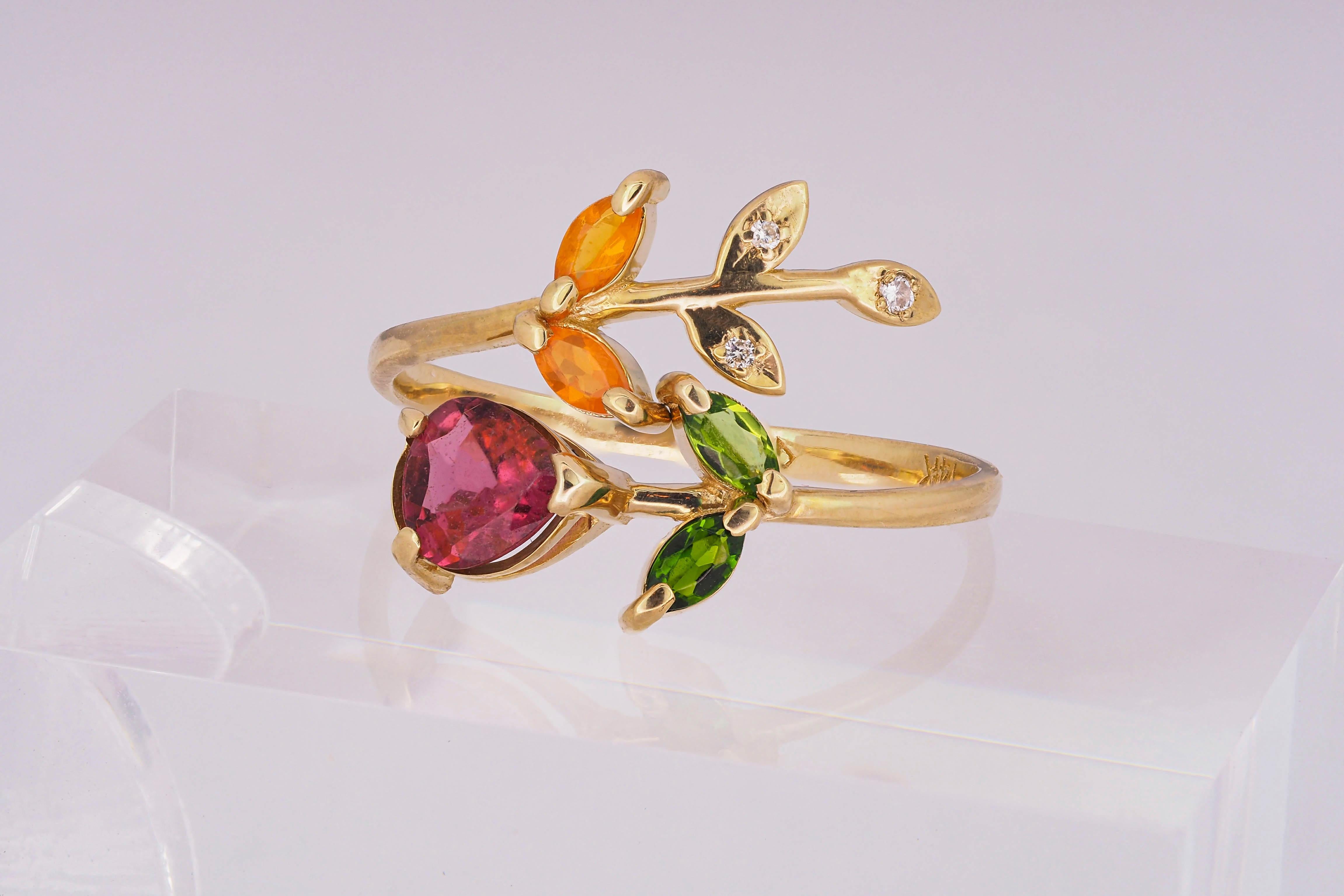 En vente :  Bague en tourmaline rose en or 14 carats, ornée d'une fleur 7