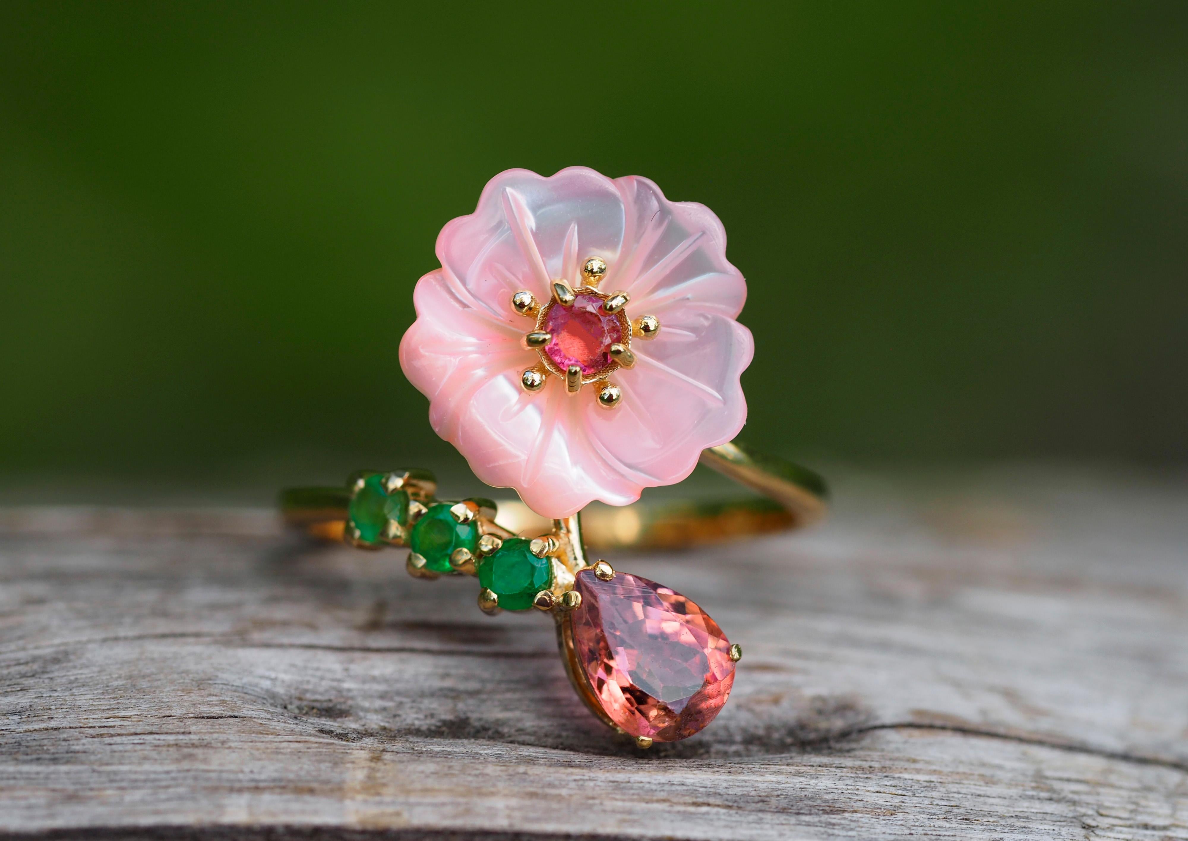 Modern Pink tourmaline ring in 14k gold.  For Sale