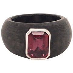 Pink Tourmaline Ring in Carbon and 18 Karat White Gold