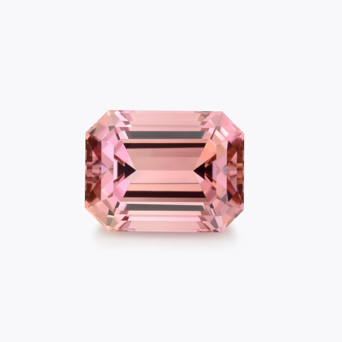 Contemporain Bague en tourmaline rose non sertie de 4,68 carats, pierre précieuse taille émeraude non montée en vente
