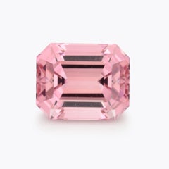 Rosa Turmalin im Smaragd-Schliff - ein perfektes Geschenk für maßgeschneiderten Schmuck