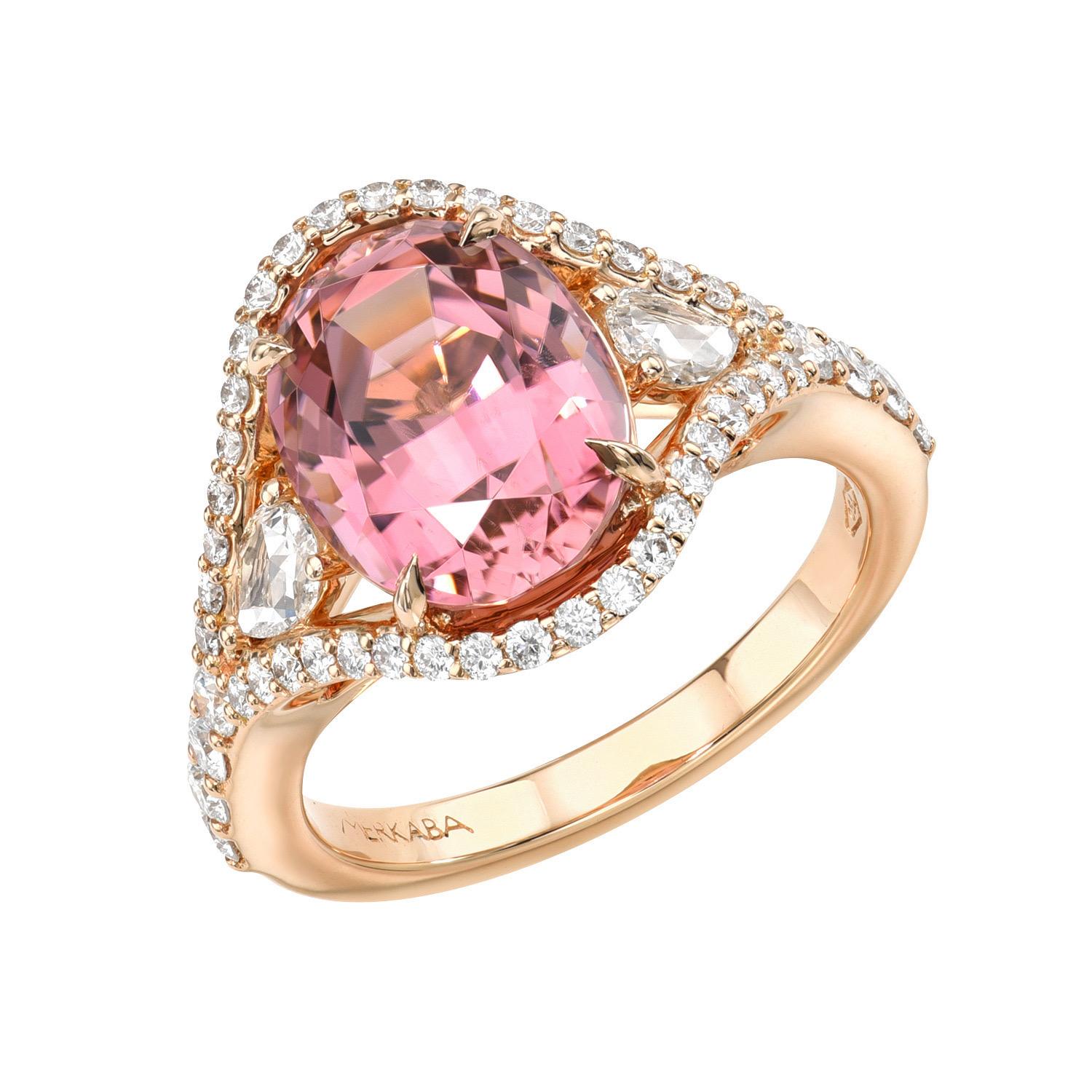 Contemporary Pink Tourmaline Ring Oval 4.47 Carats For Sale