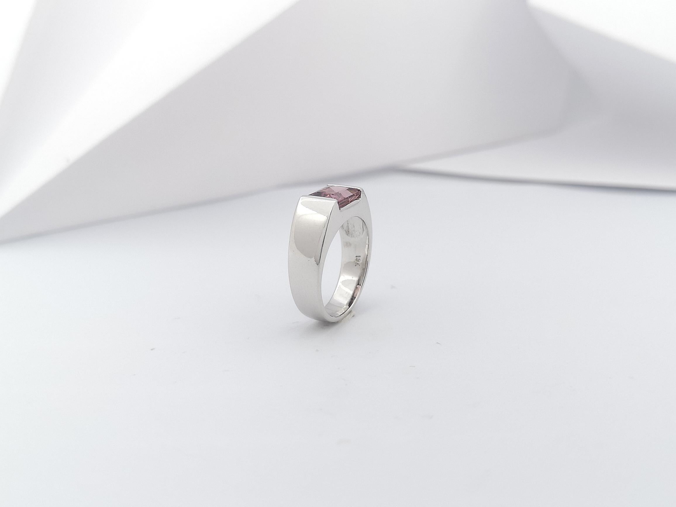 Ring mit rosa Turmalin in 18 Karat Weißgold Fassungen im Angebot 8