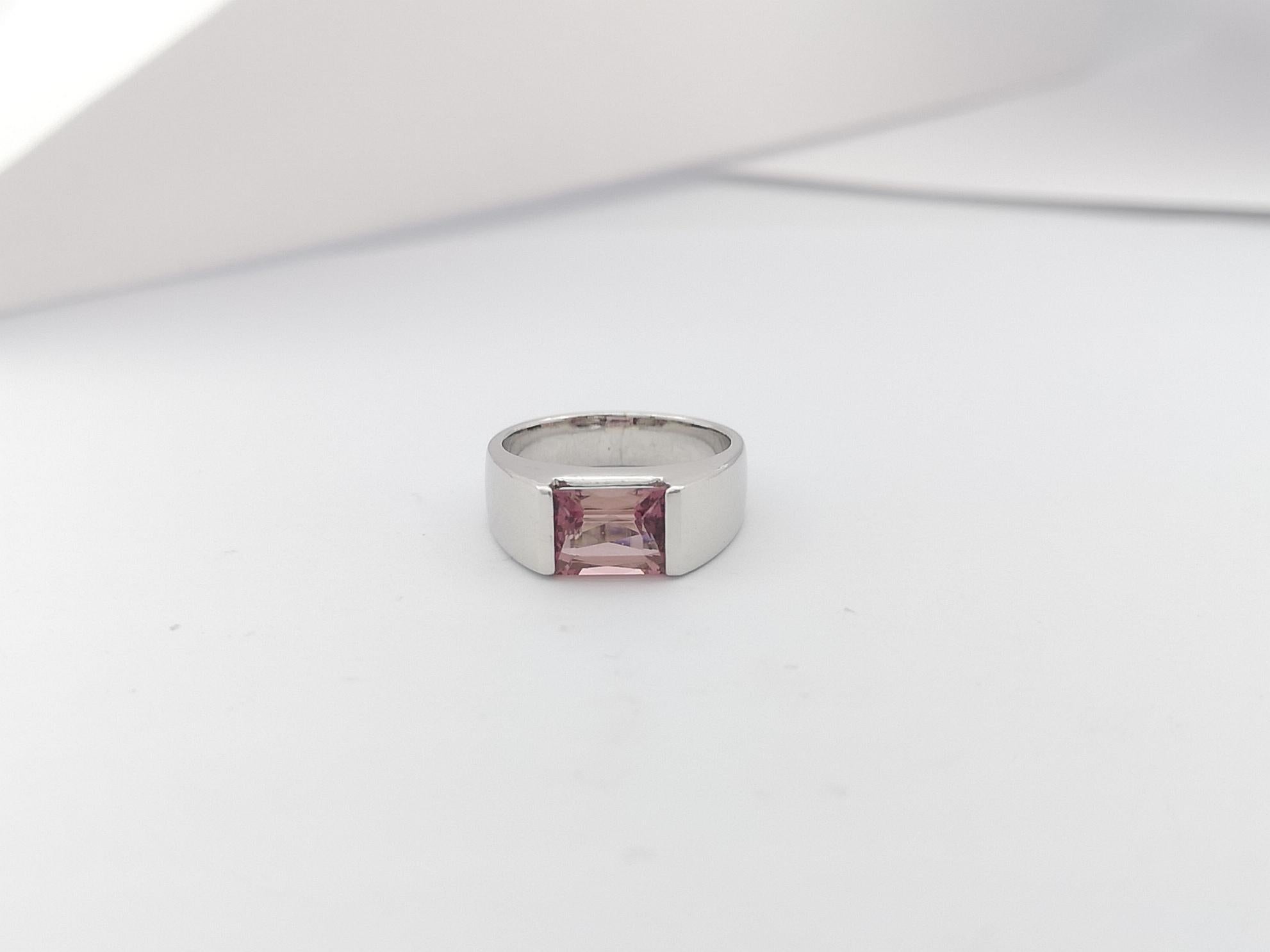Pink Tourmaline Ring Set in 18 Karat White Gold Settings For Sale 1