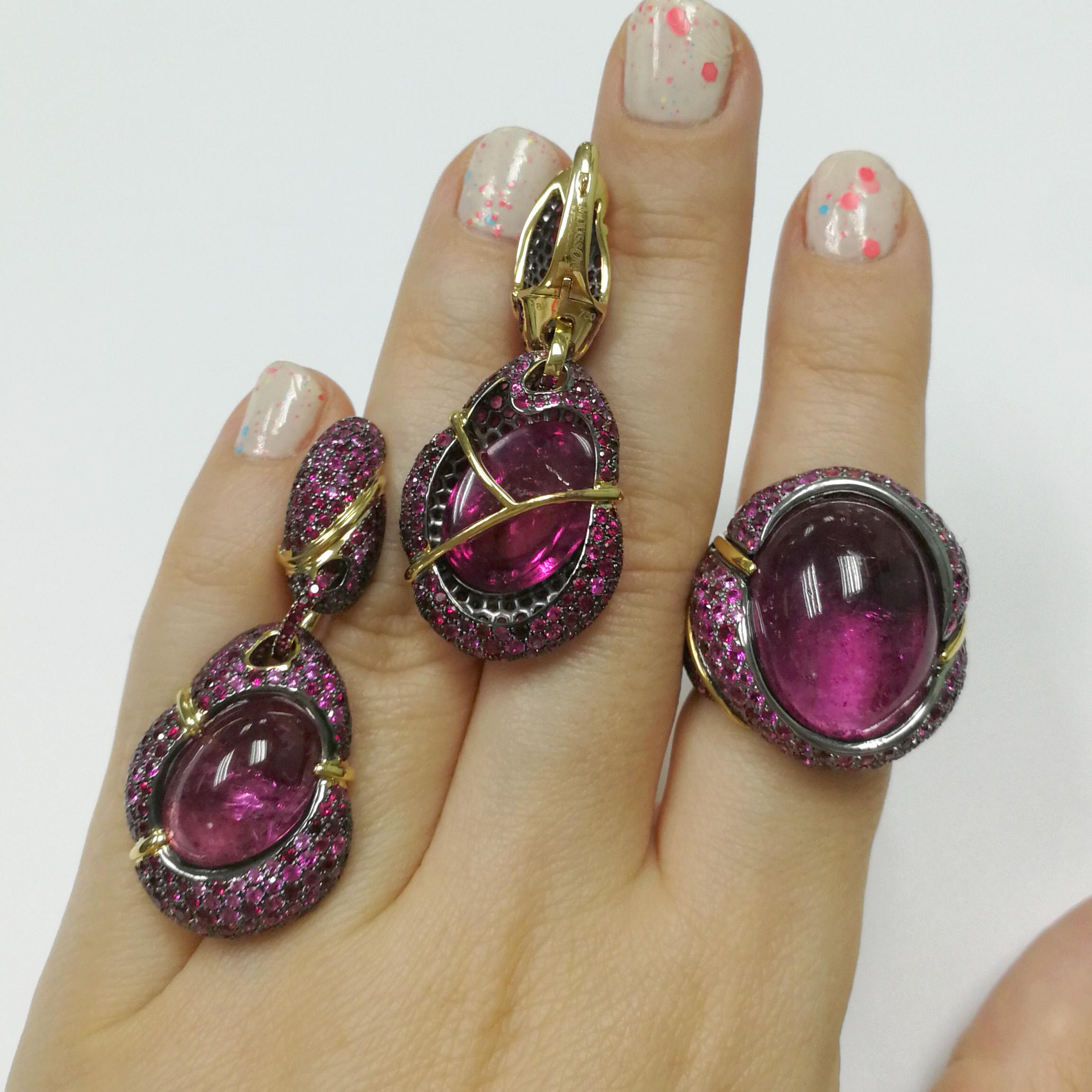 Pink Tourmaline Ruby Pink Sapphire 18 Karat Yellow Gold Suite For Sale 1