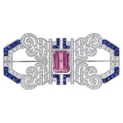 Rosa Turmalin Saphir und Diamant Brosche im Art Deco Stil aus 18K Weißgold