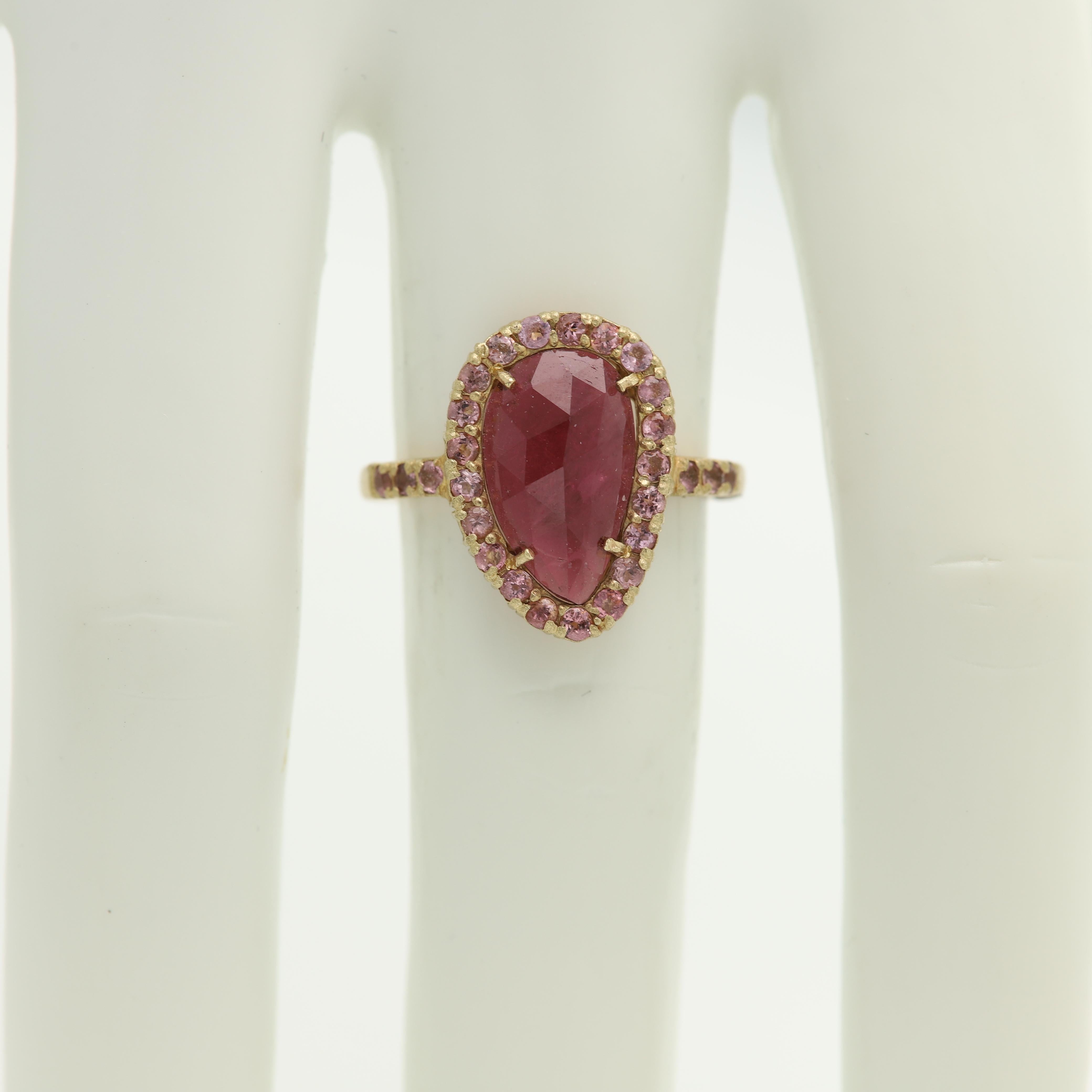 NEW 
Vintage Pink Tourmaline Ring - Hand Made in Italy
14k Yellow Gold 4.0 grams - mat finish (not shiney gold)
Small Round Pink Tourmaline arround on the sides 0.50 ct
Center is a 