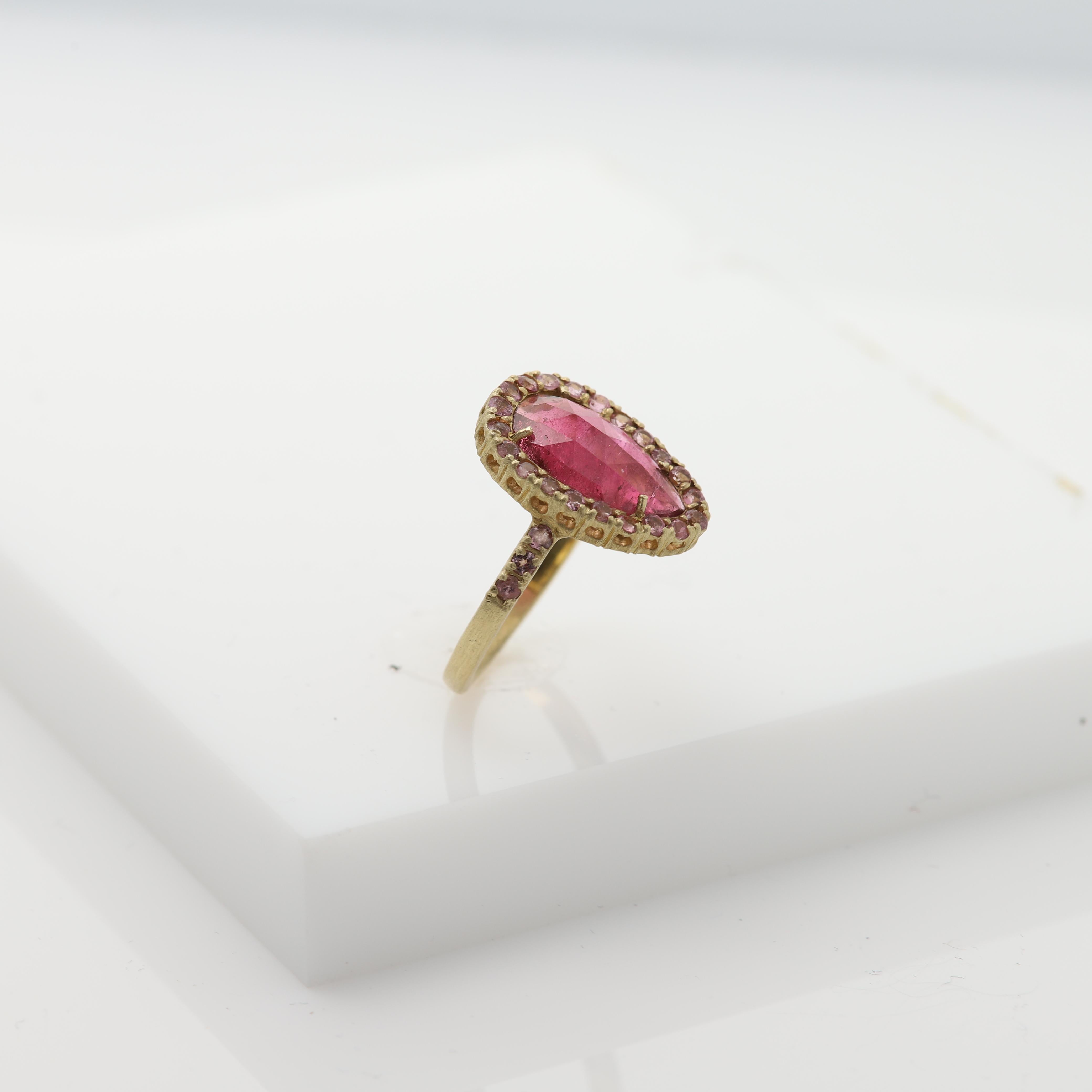 Women's Pink Tourmaline Sliced Gem Ring 14 Karat Gold Vintage Pink Tourmaline Ring For Sale