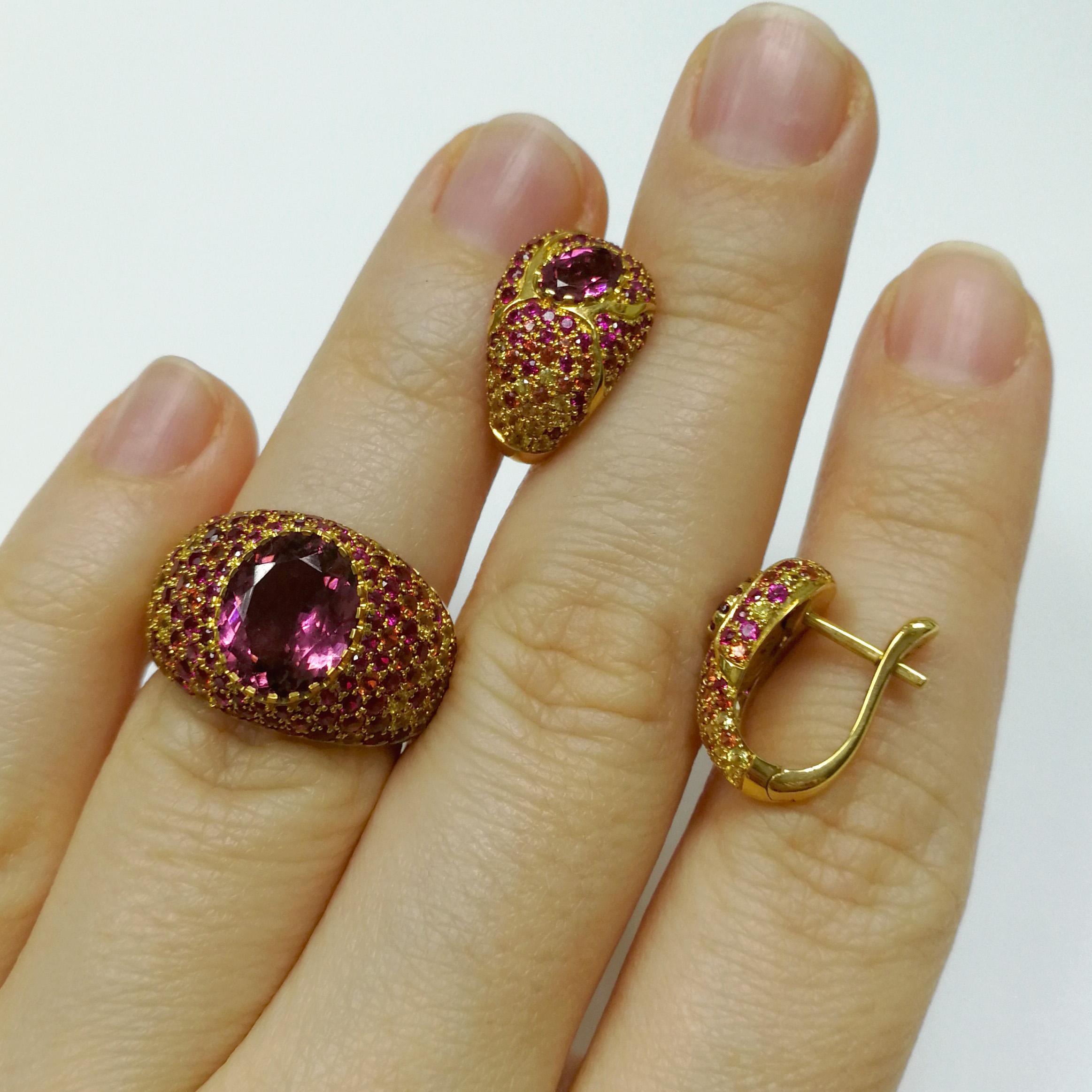 Pink Tourmalines Sapphires Rubies Yellow 18 Karat Gold Riviera Suite In New Condition For Sale In Bangkok, TH