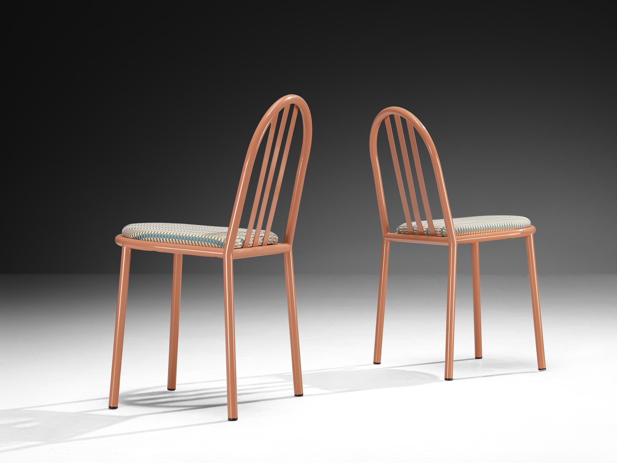 Robert Mallet Stevens per Stevens designs, sedie da pranzo, metallo laccato, tessuto, Francia, design 1928, produzione successiva

Ammirevole set di sedie tubolari laccate rosa salmone con sedute a righe, disegnate da uno dei maestri