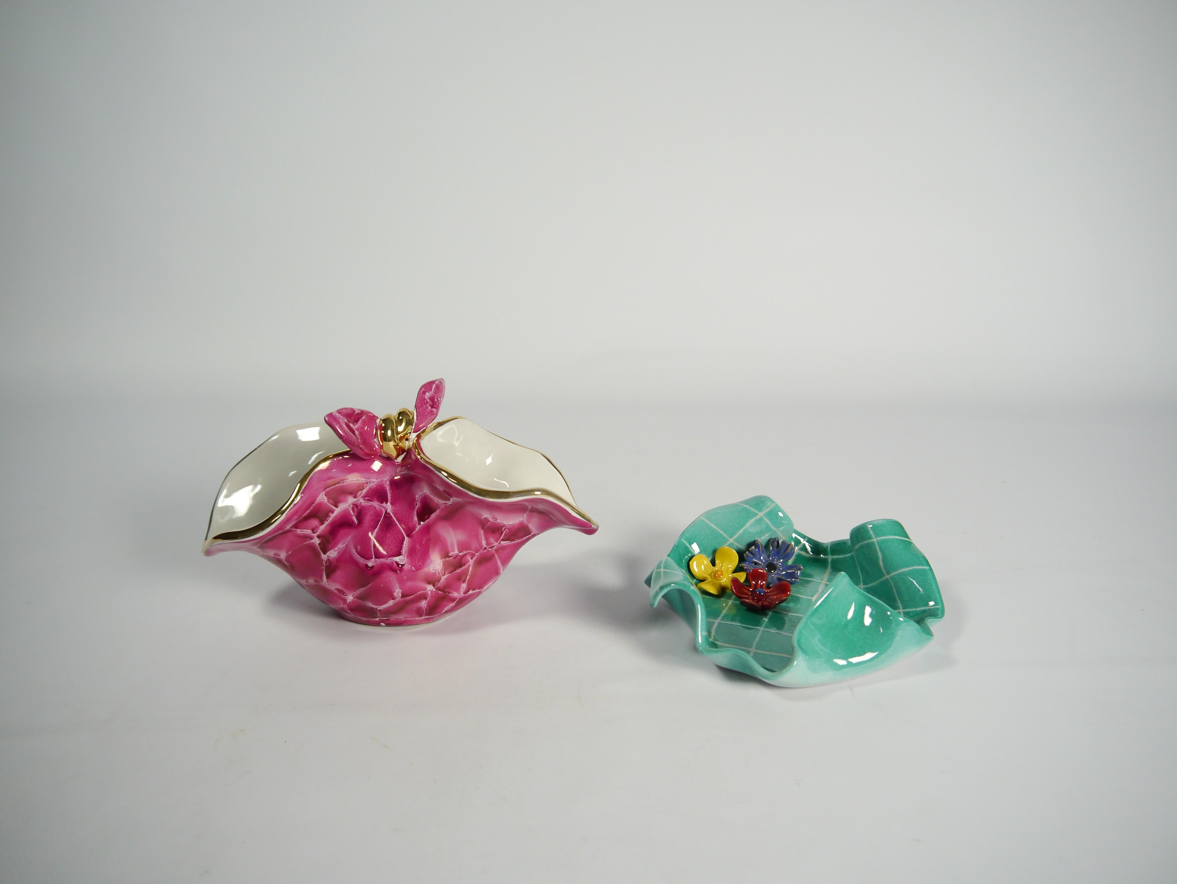 Organic Modern Pink & Turqoise Kitschy Napkin-shaped Ceramic Dish & Platter, Italy 1960s For Sale