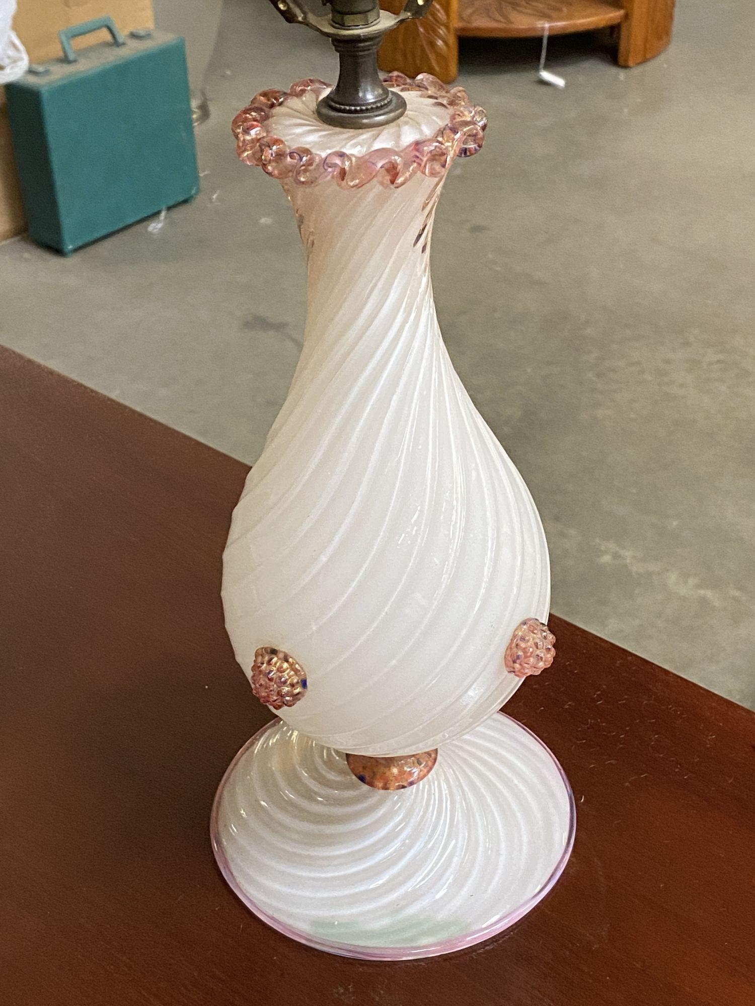Mid-Century Modern Pink Twist Barovier Murano Art Glass Table Lamp For Sale