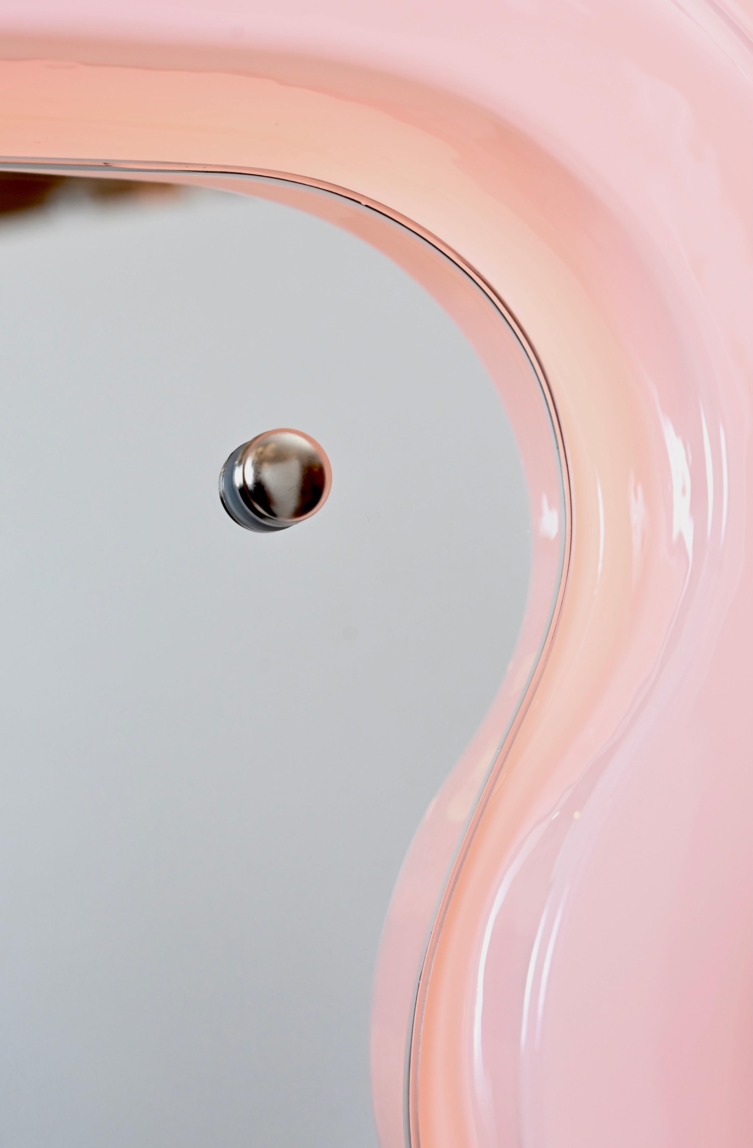 italien Miroir Ultrafragola rose conçu par Ettore Sottsass pour Poltronova, Italie en vente