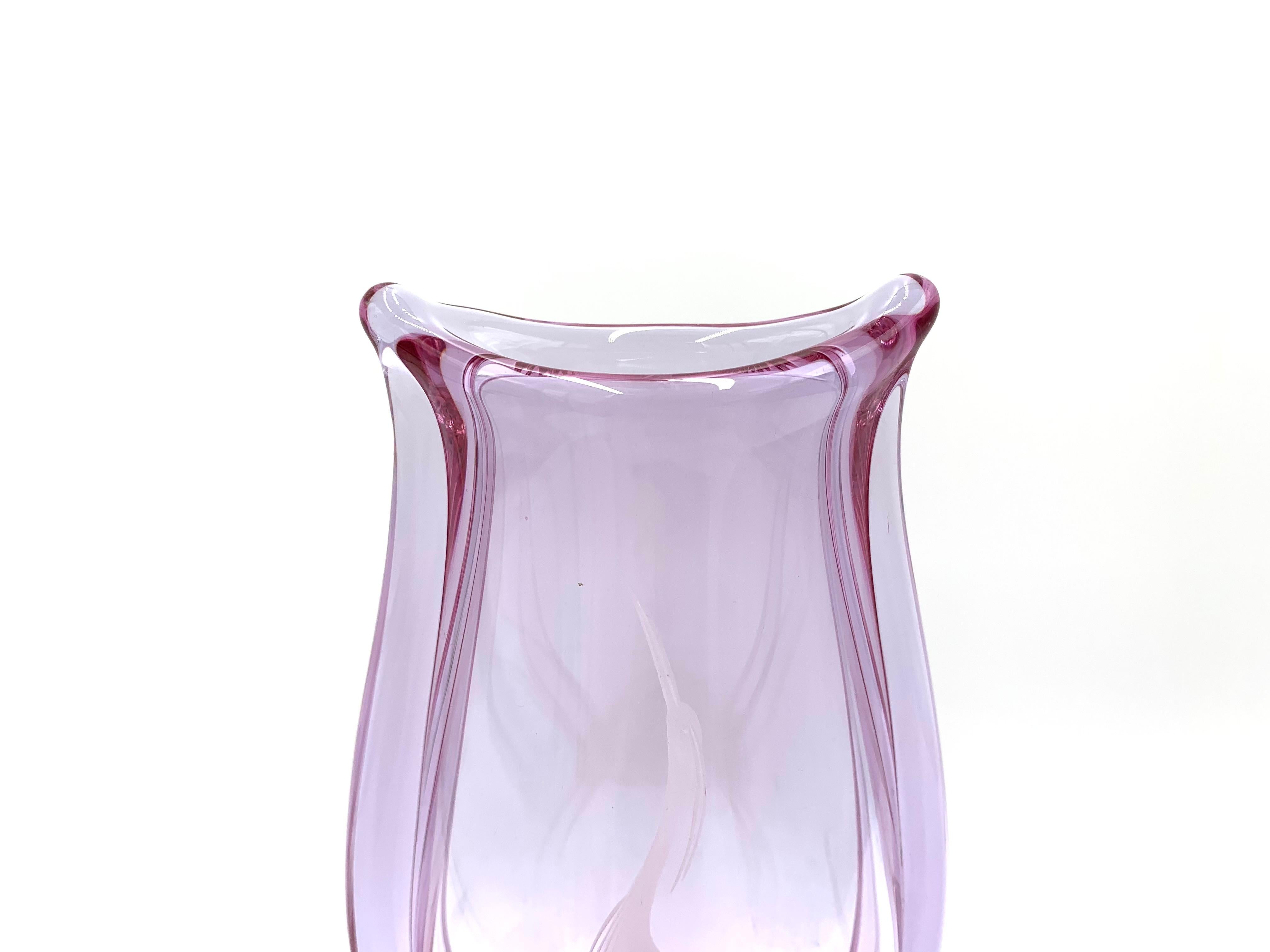 Pink Vase, M. Klinger Zelezny Brod, Czechoslovakia, 1960s In Good Condition For Sale In Chorzów, PL