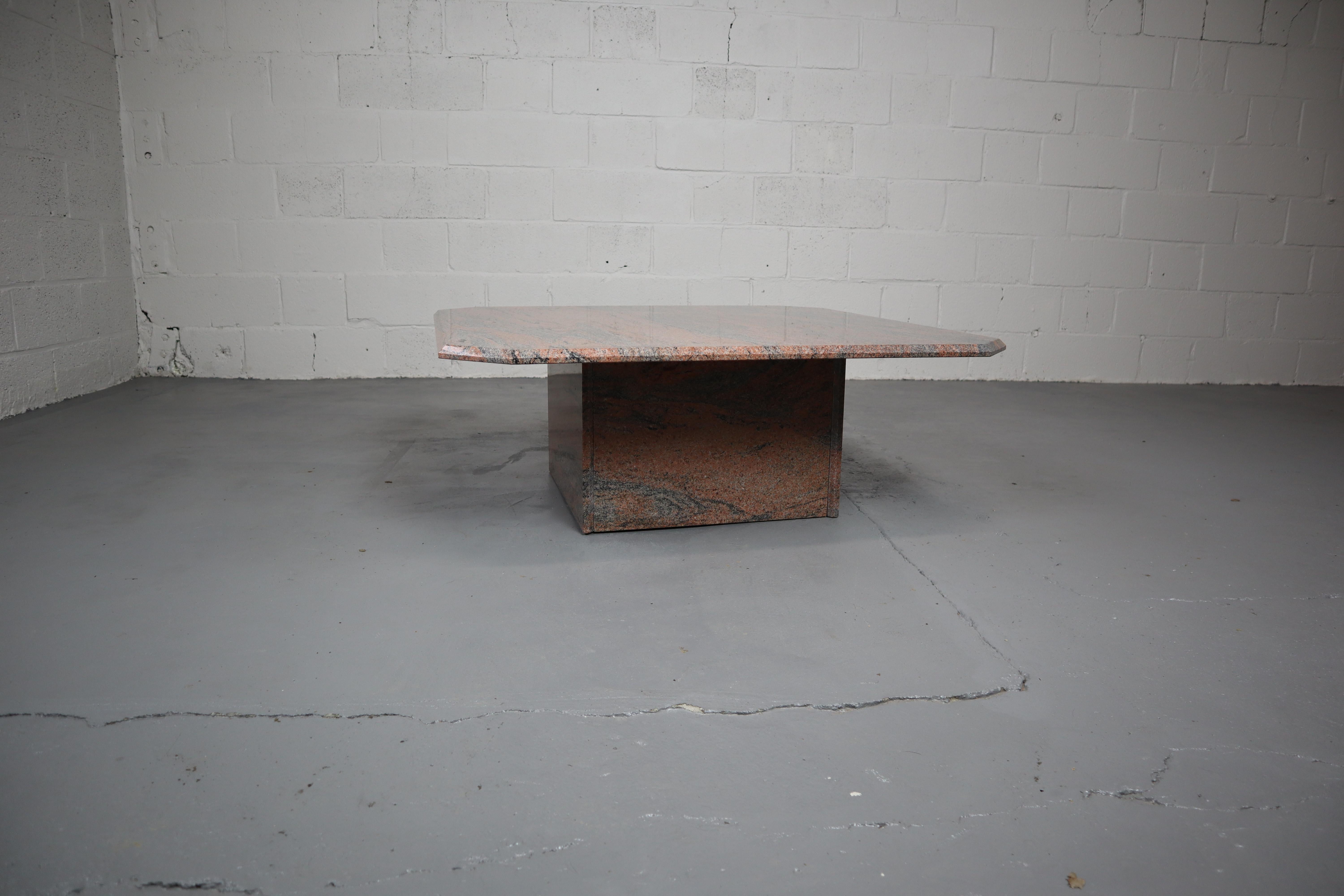 Pink Veined Granite Coffee Table, 1980s For Sale 2