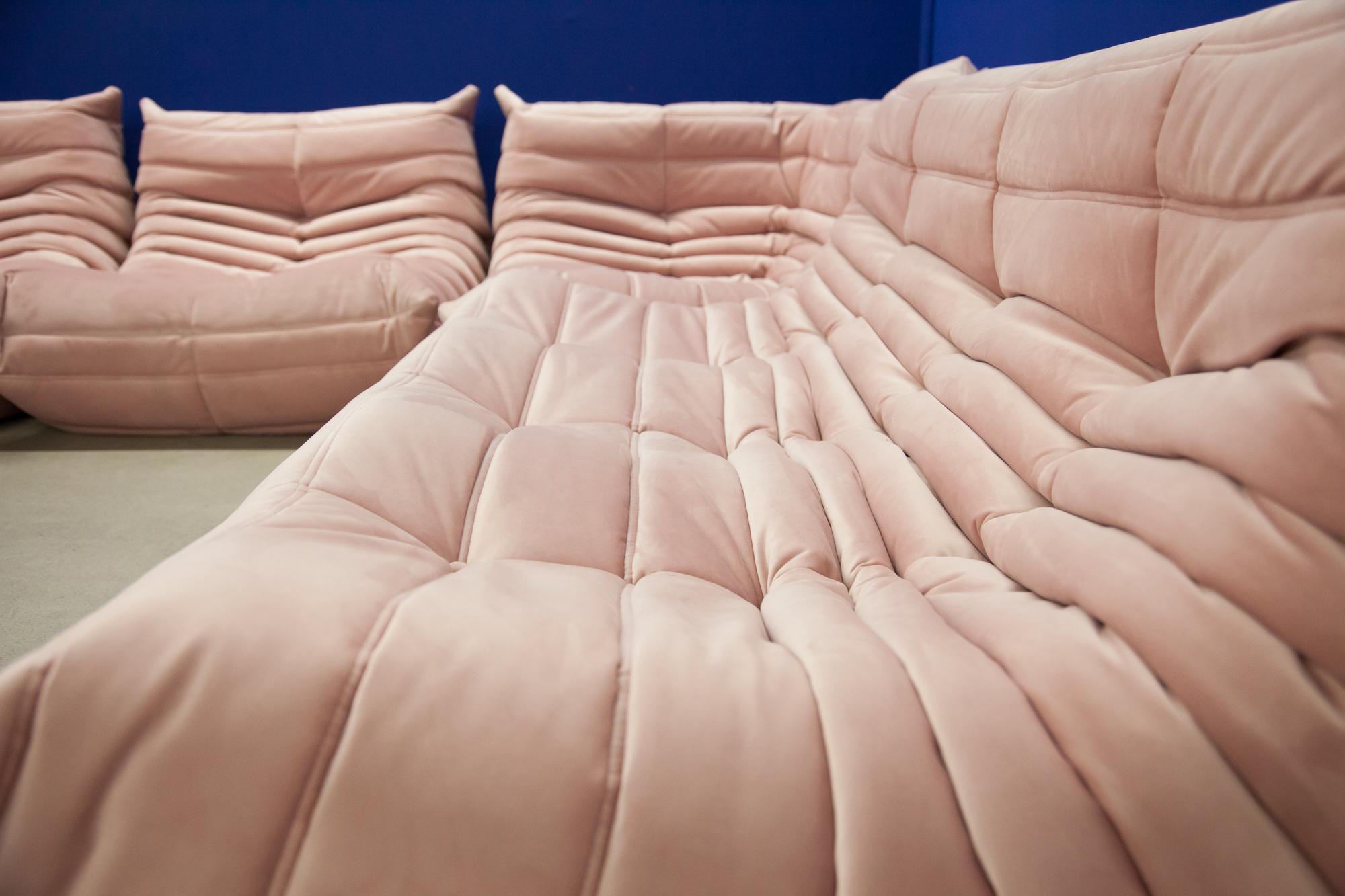 Pink Velvet Togo Sofa Set by Michel Ducaroy for Ligne Roset, 1970s, Set of 5 11