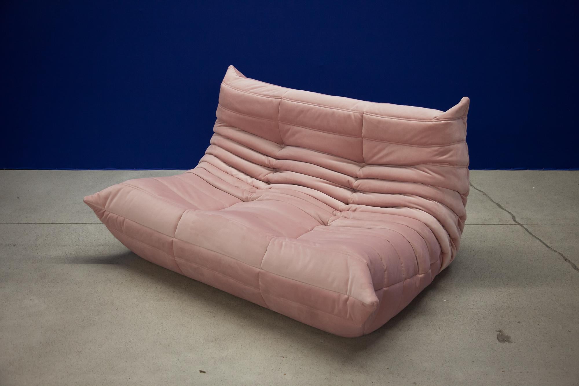 Pink Velvet Togo Sofa Set by Michel Ducaroy for Ligne Roset, 1970s, Set of 5 1