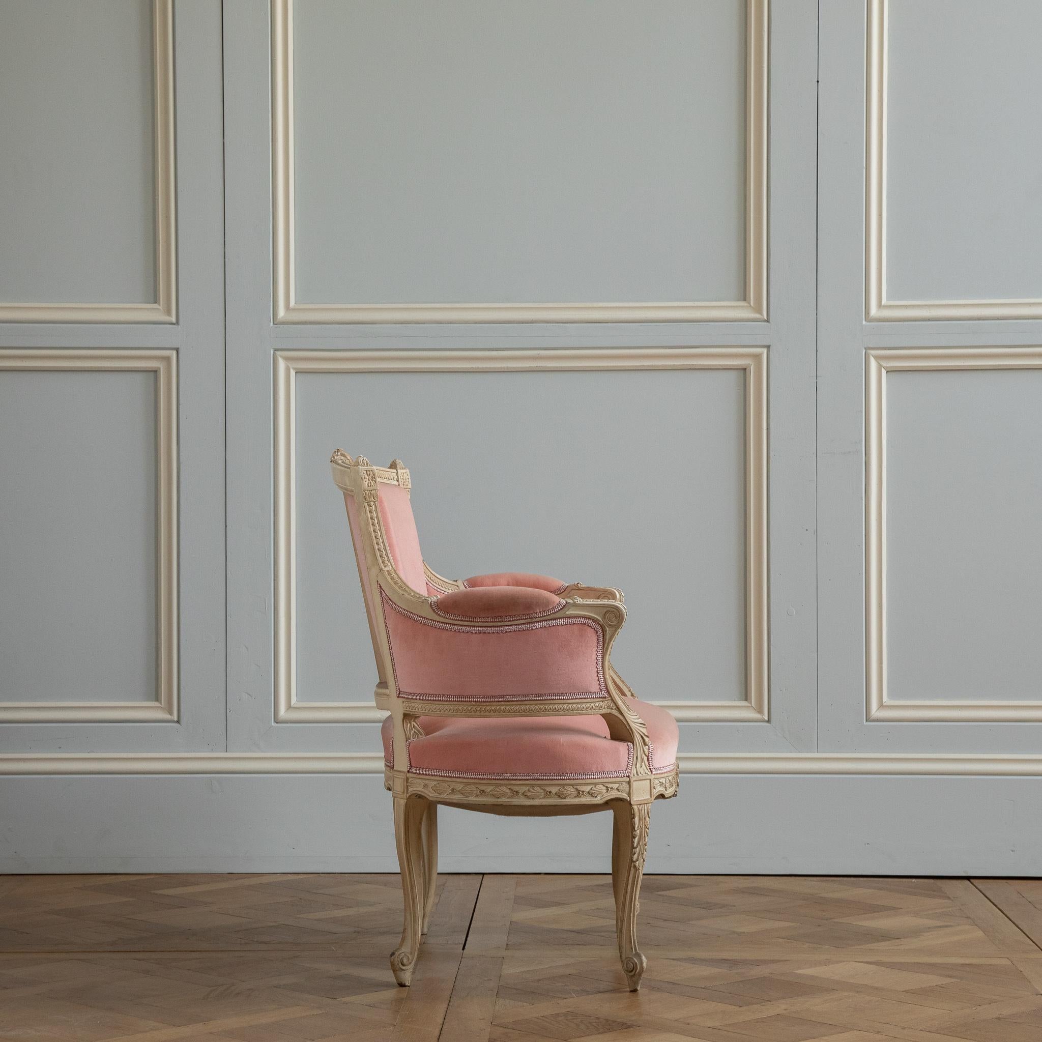 Lacquered Pink Velvet Transition Louis XV-Louis XVI Style Marquise