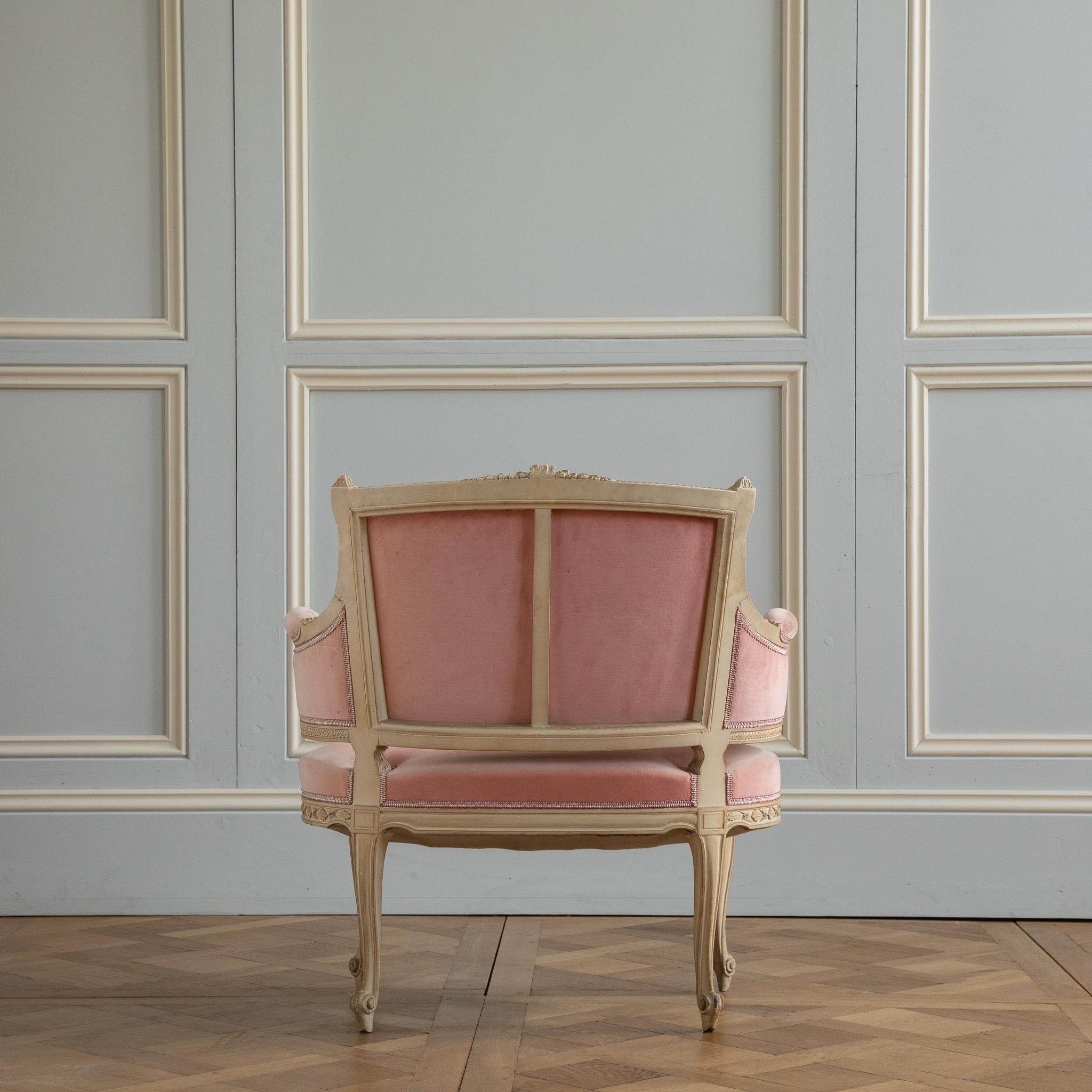 Pink Velvet Transition Louis XV-Louis XVI Style Marquise In Good Condition In London, Park Royal
