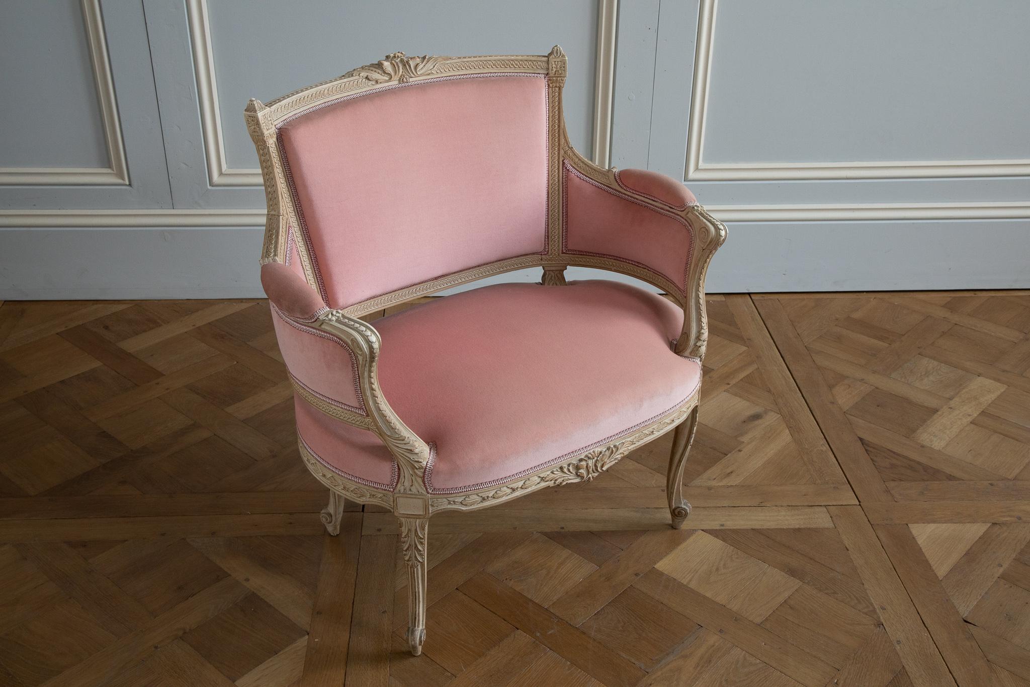 Pink Velvet Transition Louis XV-Louis XVI Style Marquise 1