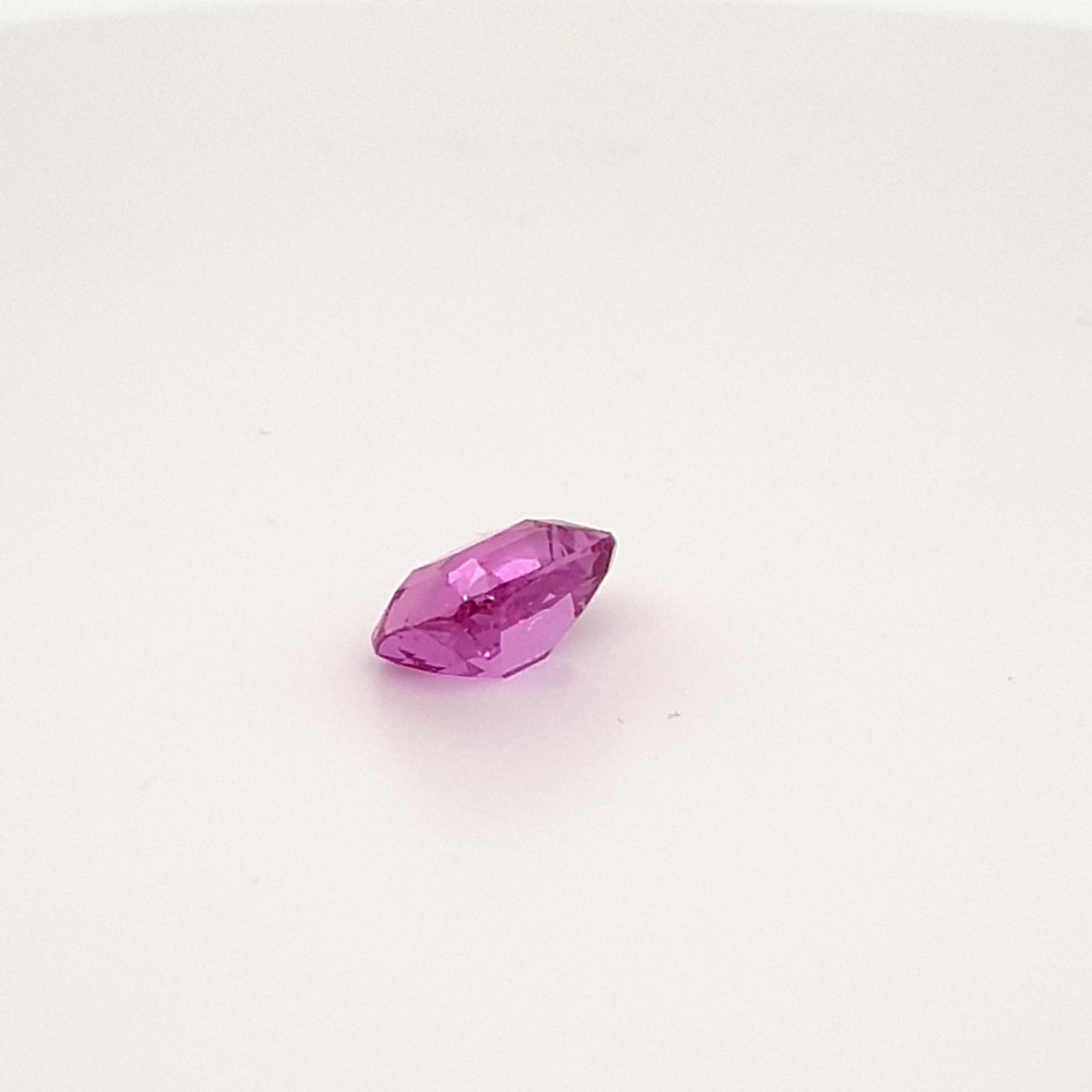 Pink Violet Sapphire, Faceted Gem, 3, 04 Ct., Loose Gemstone, no treatments For Sale 1