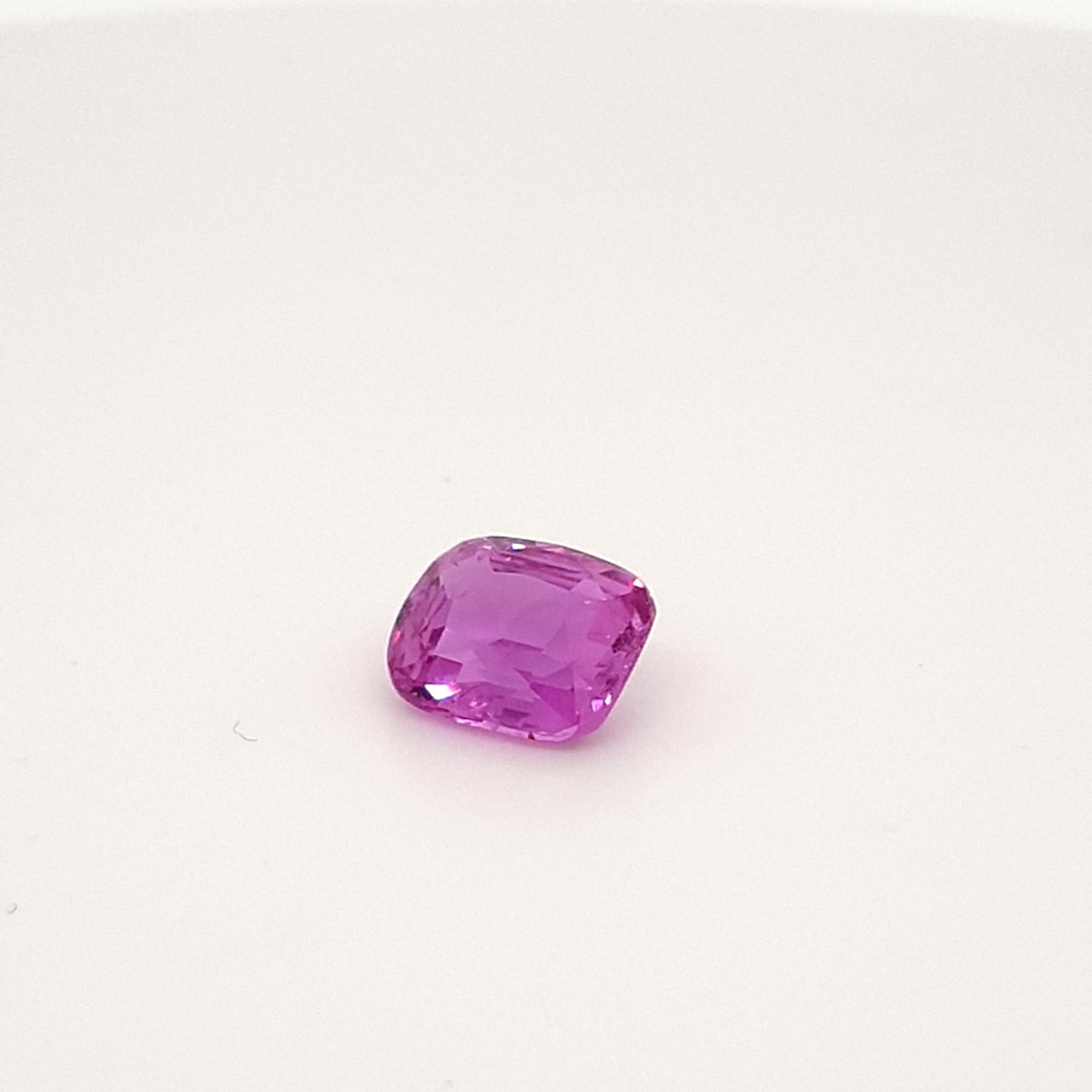 Pink Violet Sapphire, Faceted Gem, 3, 04 Ct., Loose Gemstone, no treatments For Sale 3