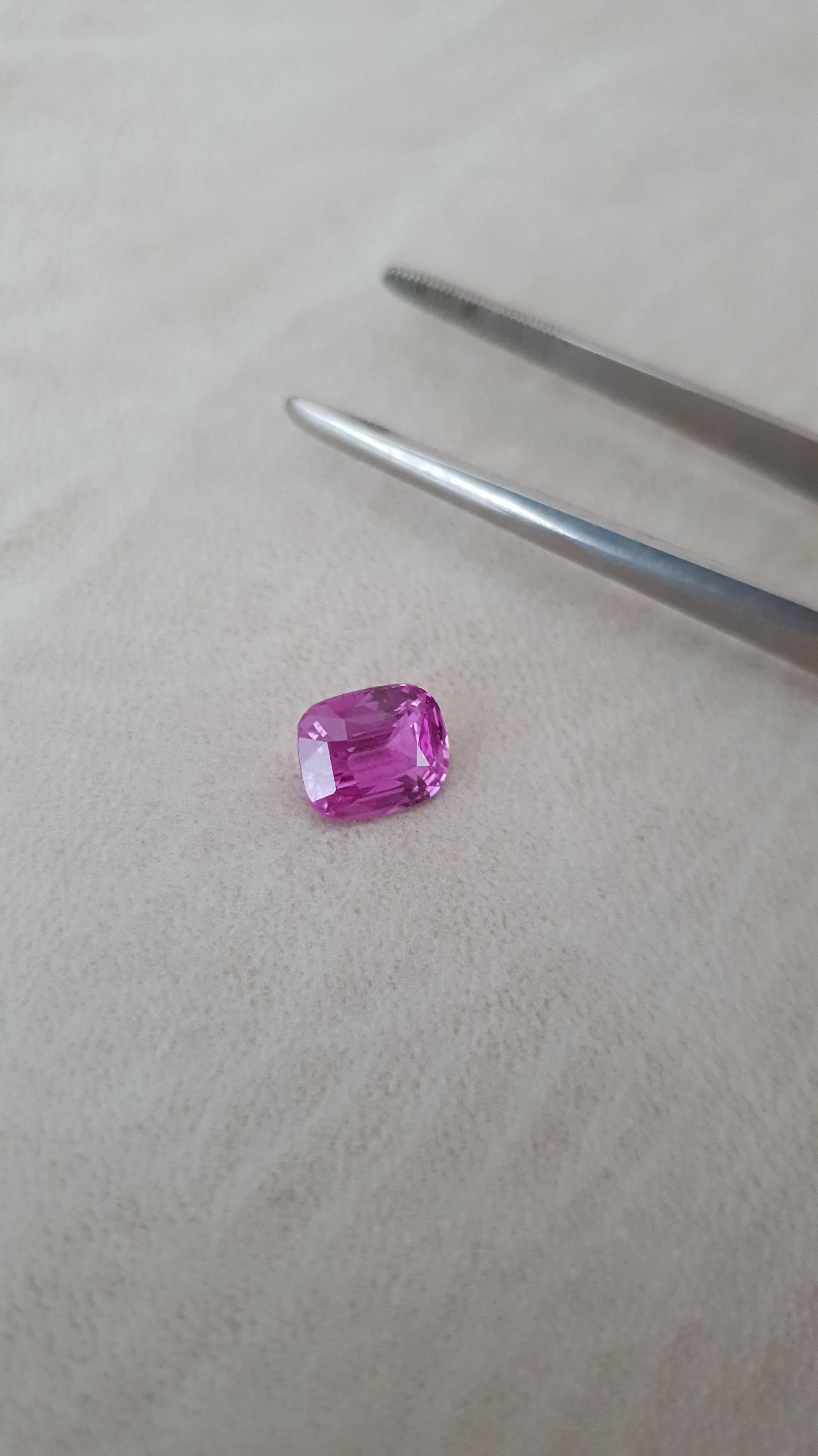 Pink Violet Sapphire, Faceted Gem, 3, 04 Ct., Loose Gemstone, no treatments For Sale 8