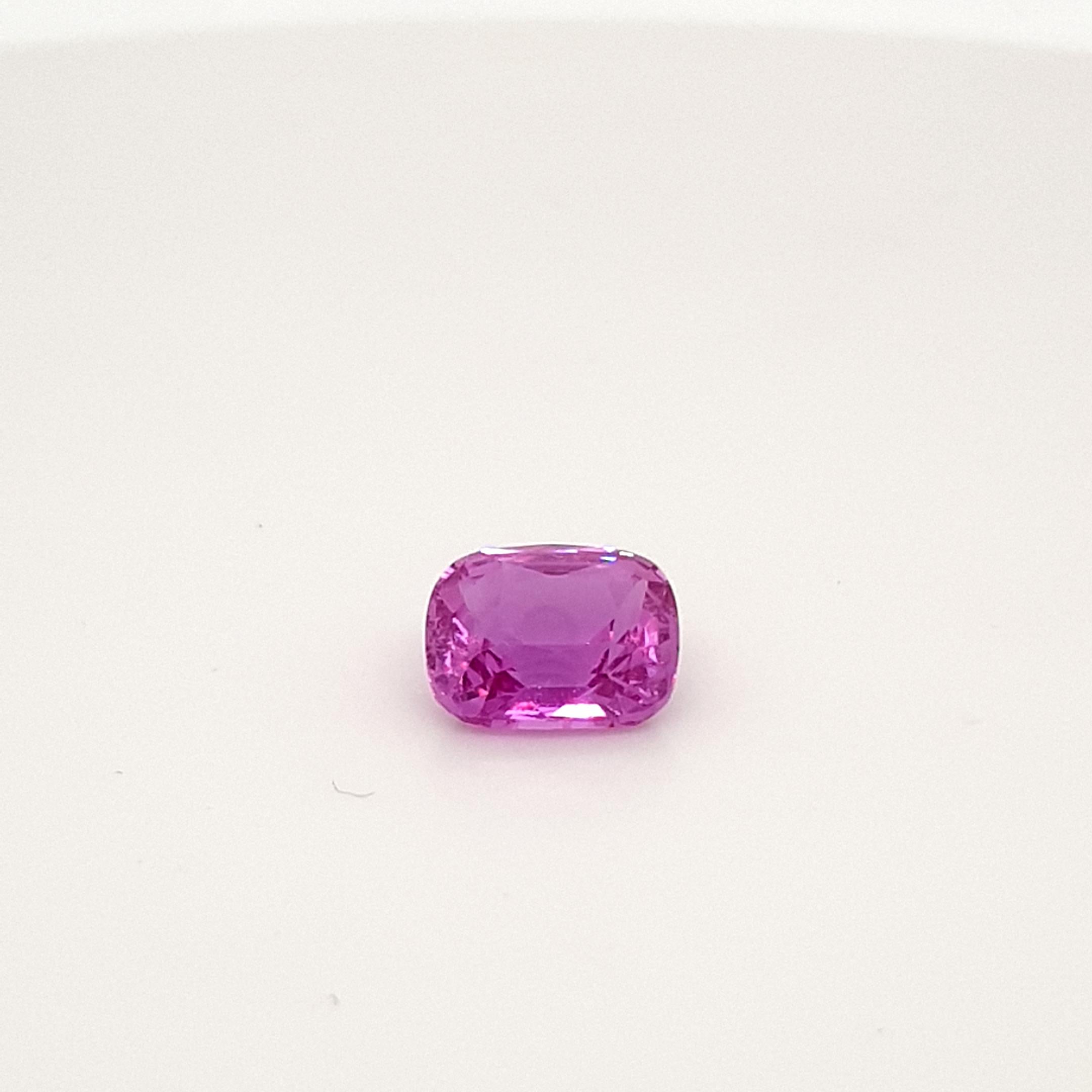 Contemporary Pink Violet Sapphire, Faceted Gem, 3, 04 Ct., Loose Gemstone, no treatments For Sale