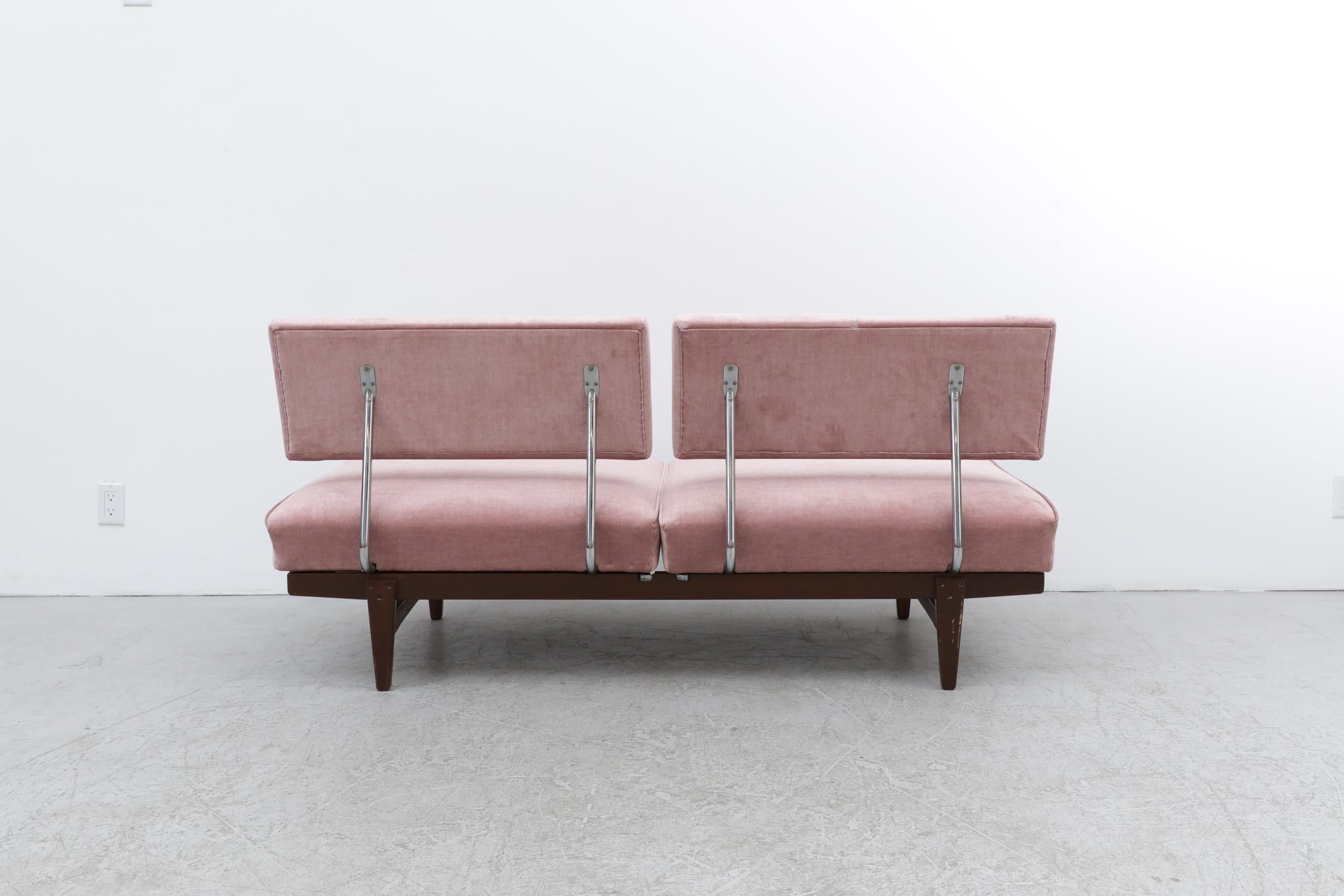 Mid-20th Century Pink Walter Knoll for Knoll 
