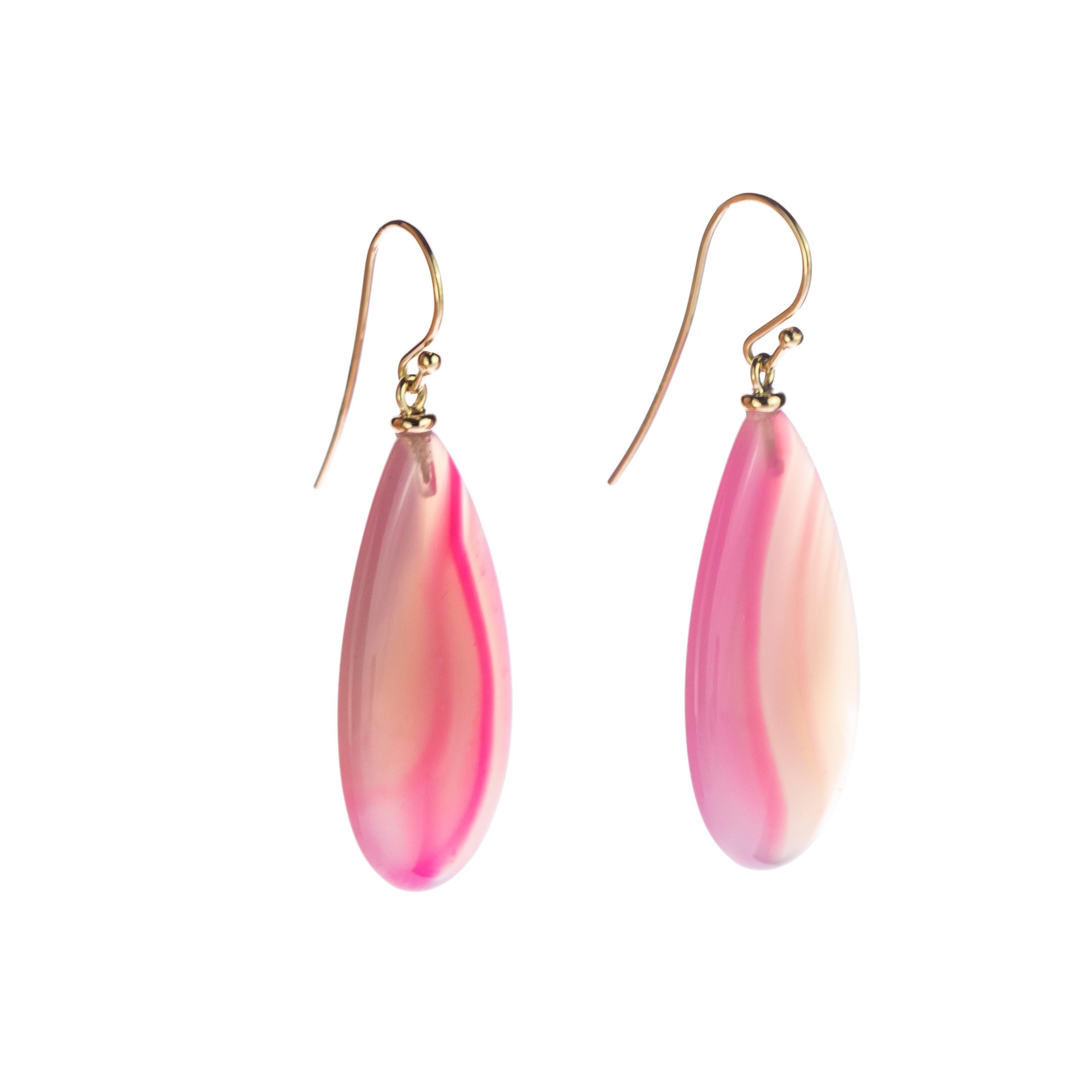 Pink White Agate 18 Karat Yellow Gold Briolette Tear Drop Long Cocktail Earrings In New Condition For Sale In Milano, IT