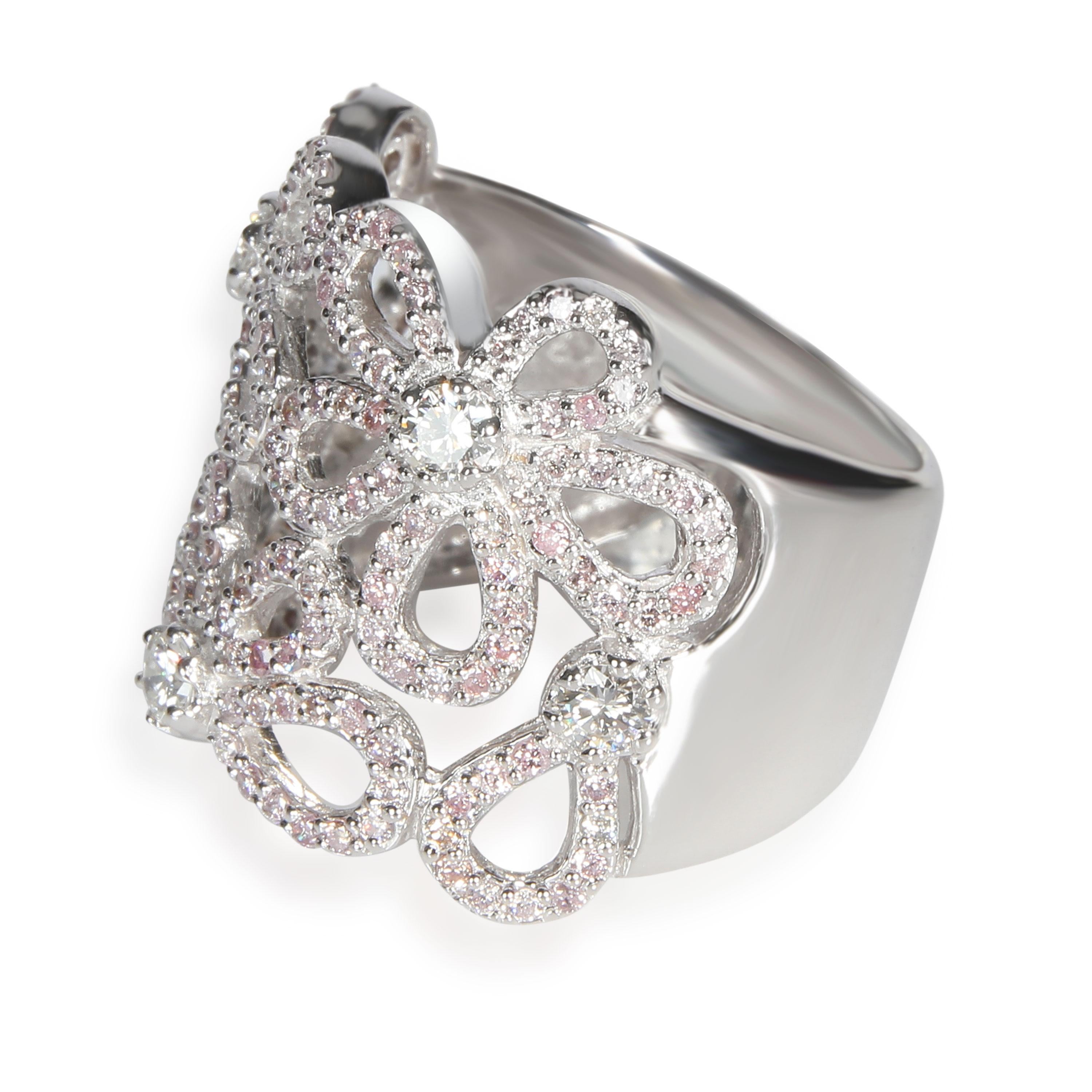 Pink and White Diamond Flower Ring in 18 Karat White Gold 1.30 Carat In Excellent Condition In New York, NY