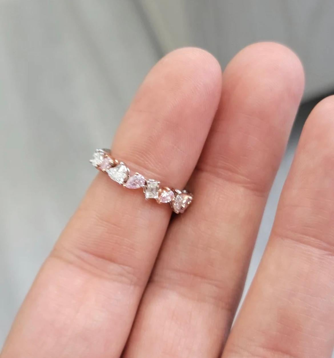 - 0.91ct total weight
perfect to add to your stack or wear alone
- Super sweet in color perfect for everyday where
- Made in 18K White Gold
- Size 6 
- Can be sized by request
