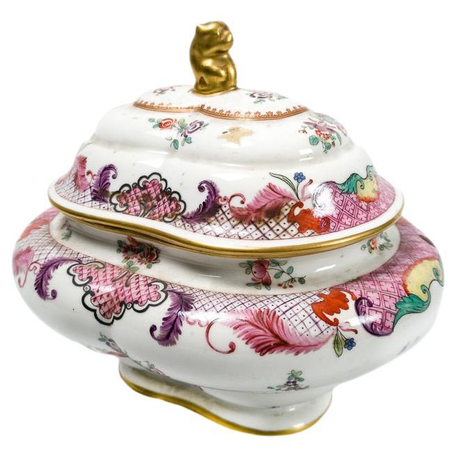 Pink & White Porcelain Tureen by Edme Samson, 19th Century For Sale