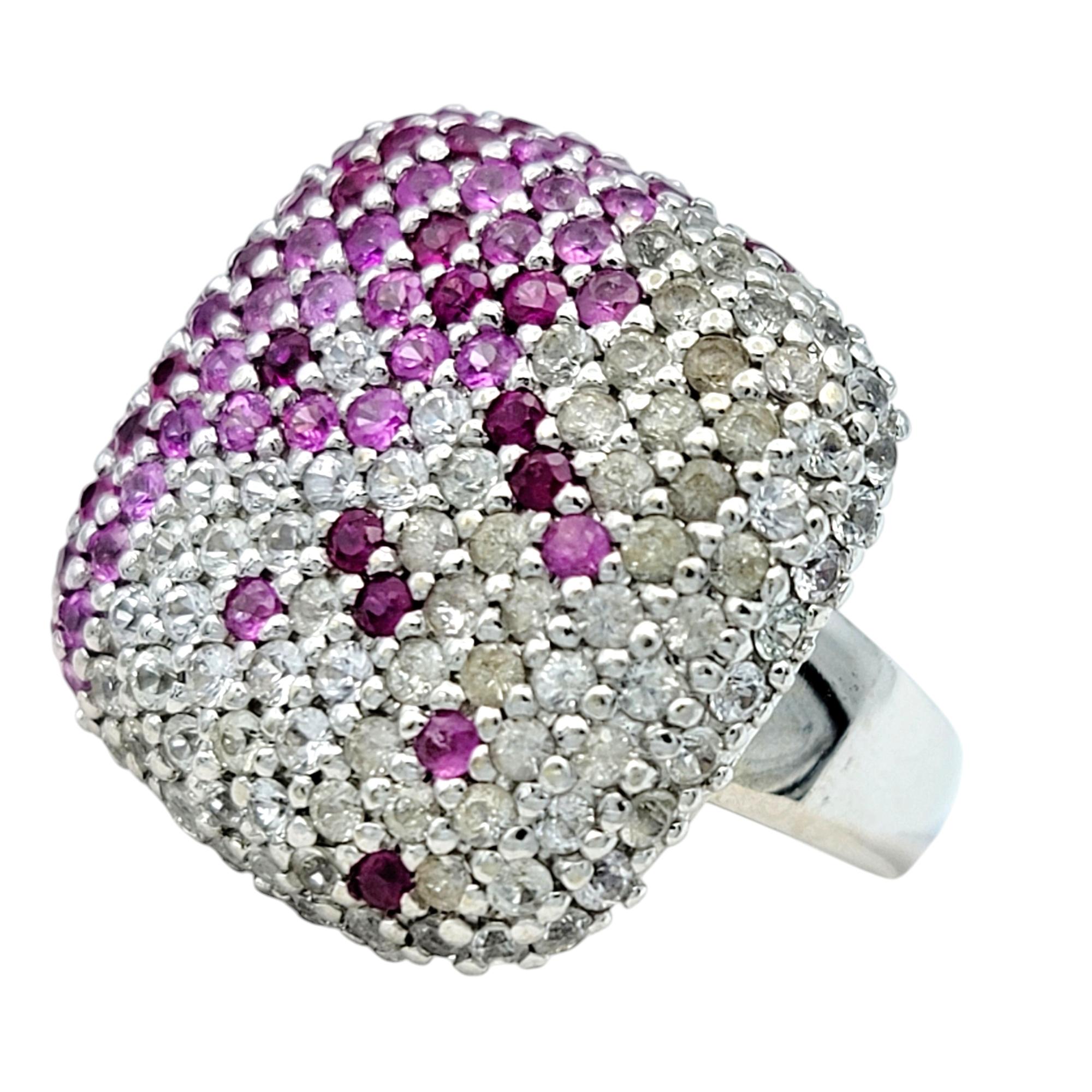 Rosa & Weißer Saphir Pavé Gradient Cocktail Ring mit Rubinen in 14 Karat Gold (Zeitgenössisch) im Angebot
