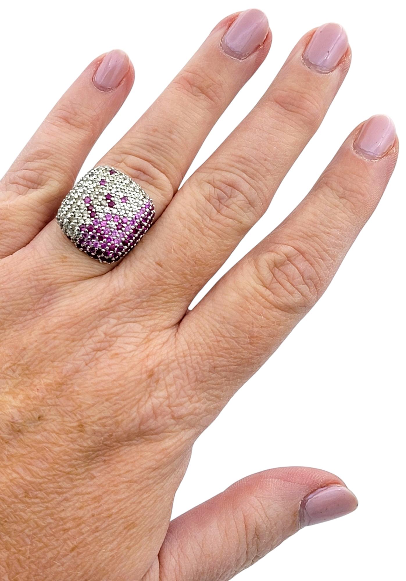 Rosa & Weißer Saphir Pavé Gradient Cocktail Ring mit Rubinen in 14 Karat Gold im Angebot 2