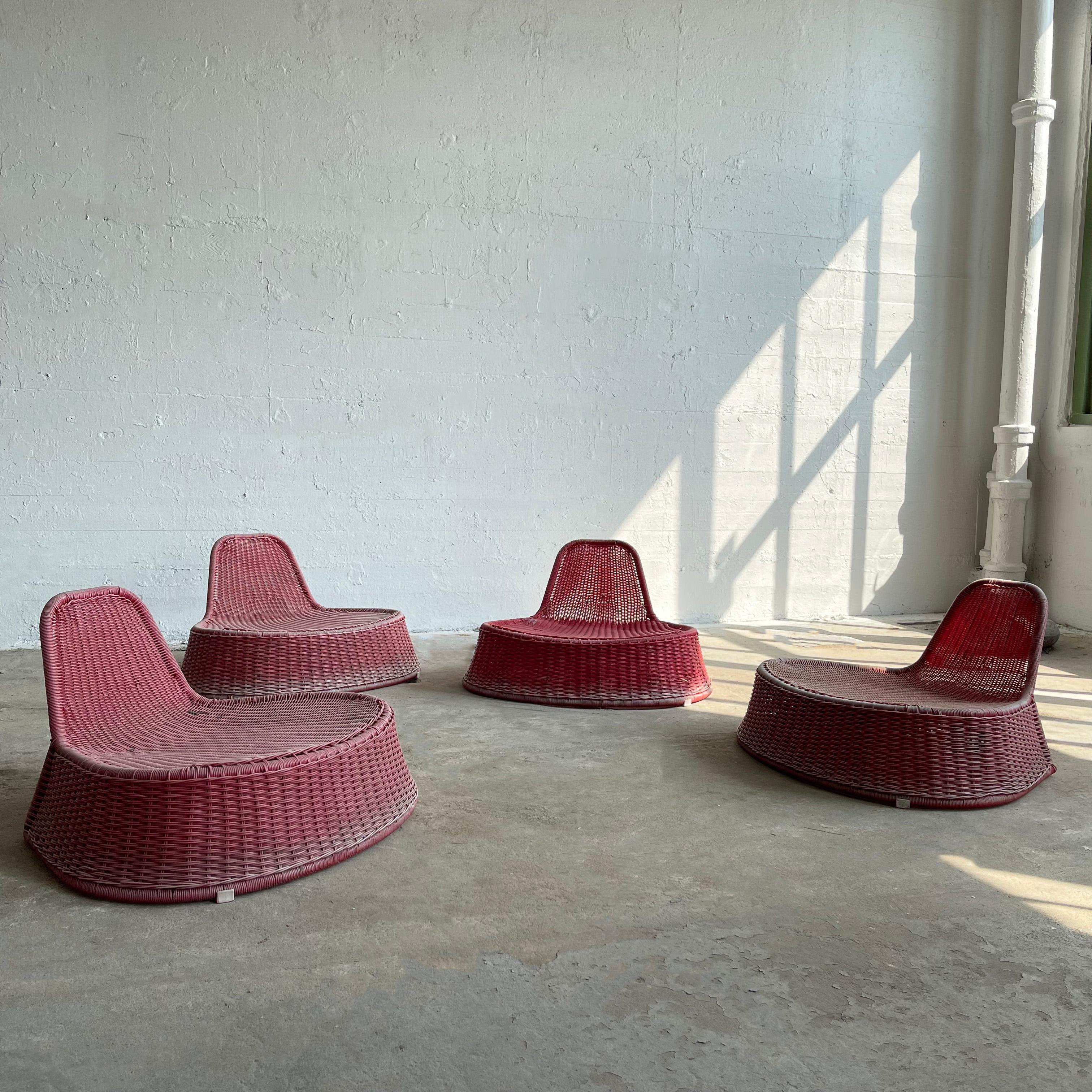 Rosa gewebte Lounge-Stühle für draußen von Monika Mulder für Ikea (Organische Moderne) im Angebot