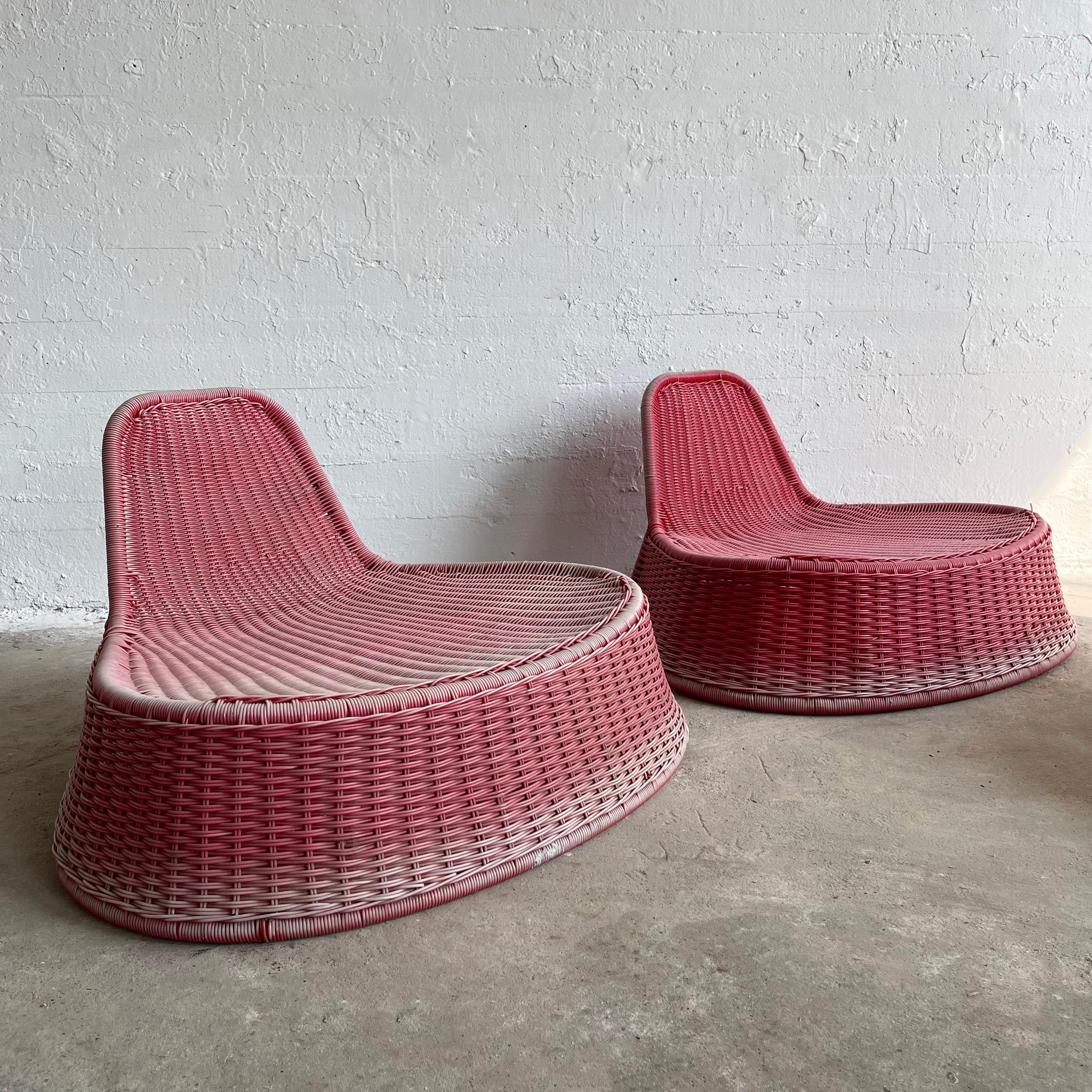 Pink Woven Outdoor Lounge Chairs By Monika Mulder For Ikea In Good Condition For Sale In Brooklyn, NY