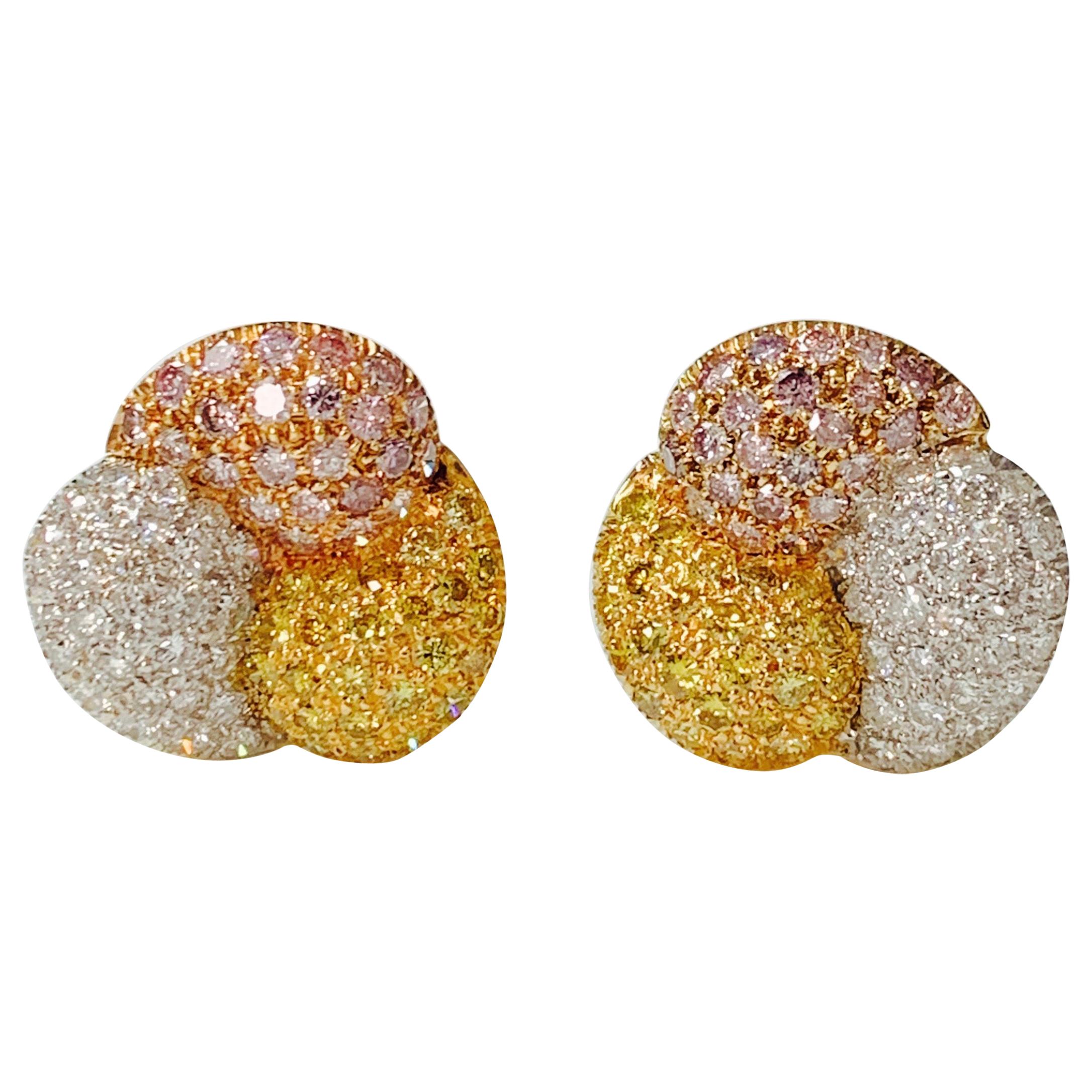 Pink Yellow and White Diamond Stud Earrings in 18 K Yellow Gold