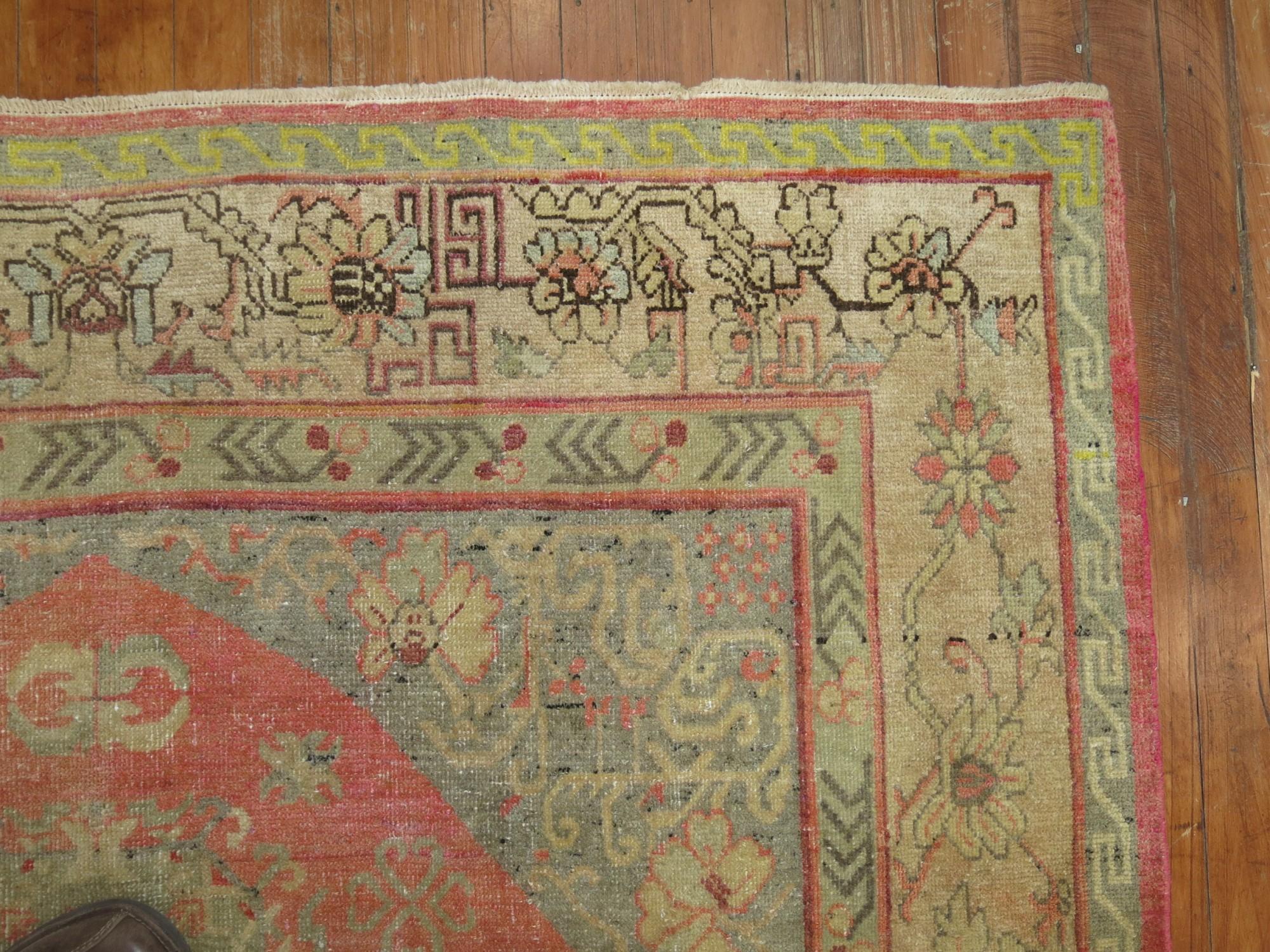 Pink Yin Yang Antique Khotan Rug In Good Condition For Sale In New York, NY