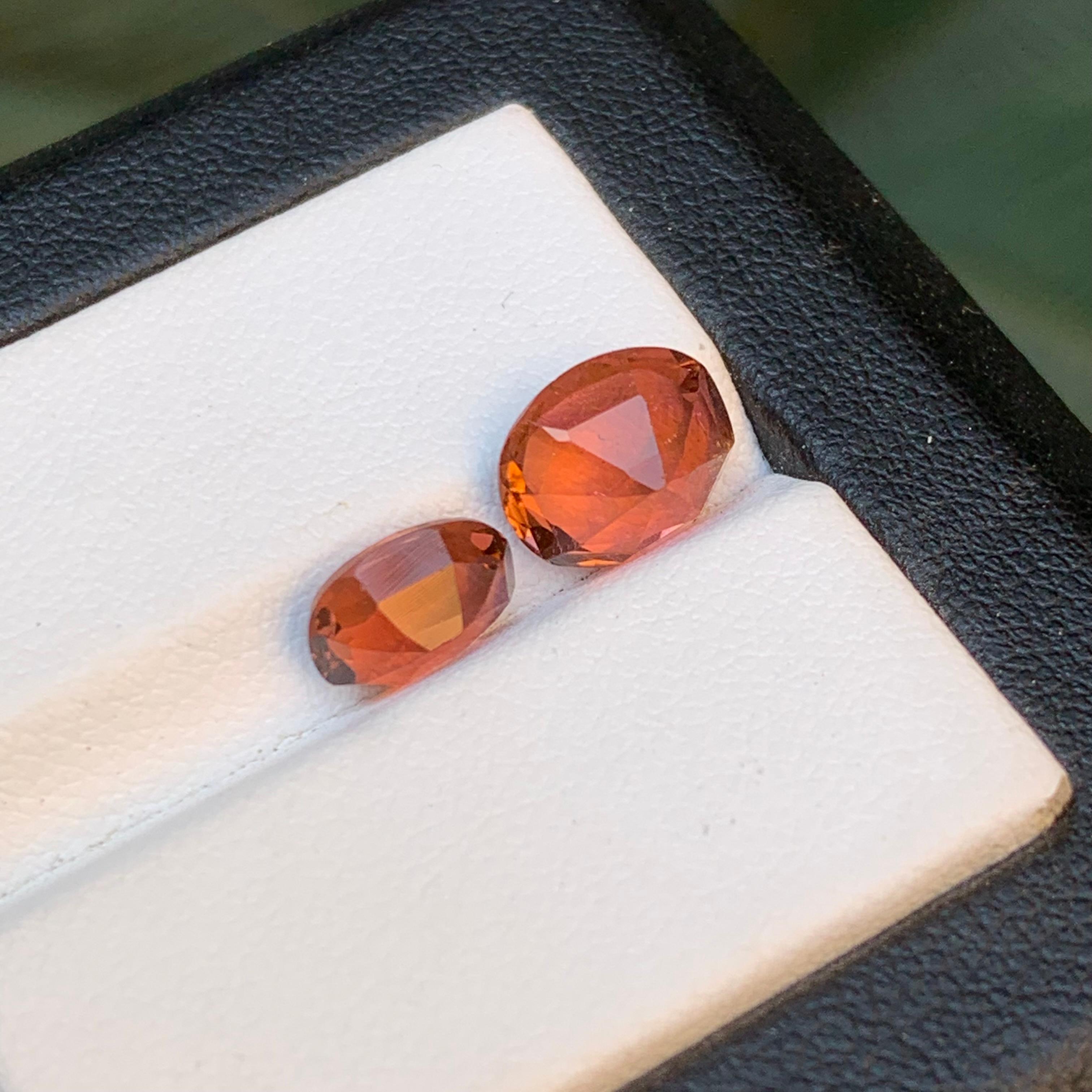 Pinkish Orange Natural Tourmaline Loose Gemstones 3.60 Ct Antique Oval Cushion In New Condition For Sale In Peshawar, PK