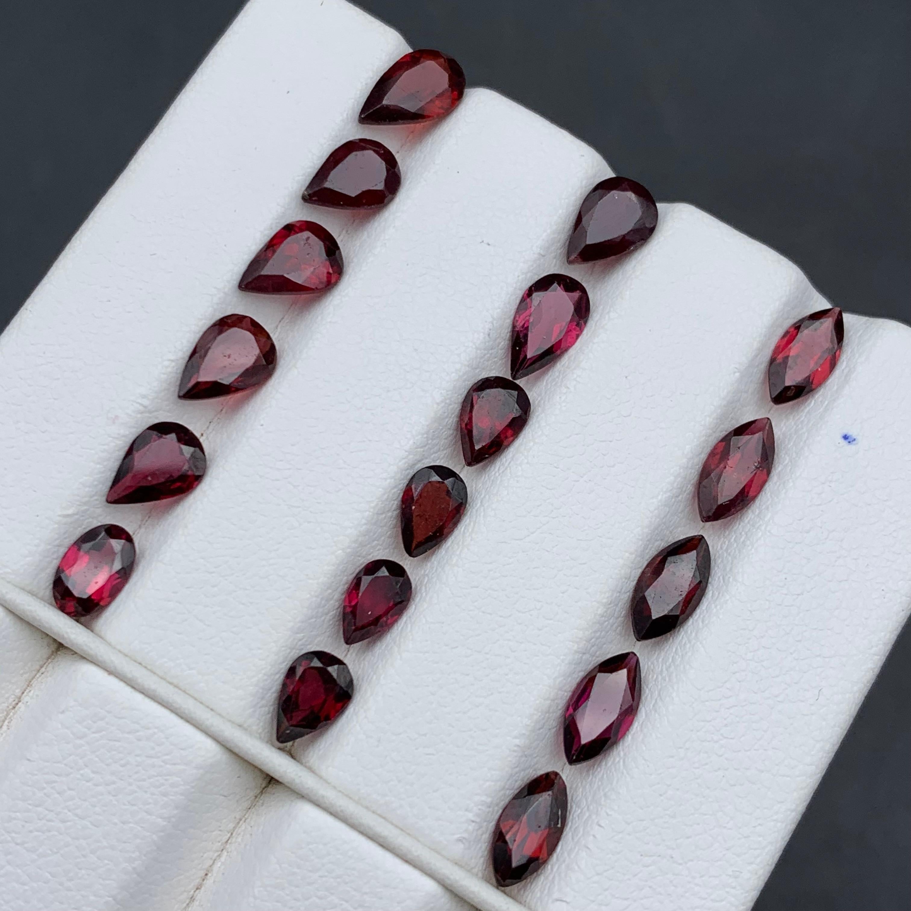 Pierres précieuses en rhodolite naturelle rouge rosé taille bijou de 12.85 carats en vente 5