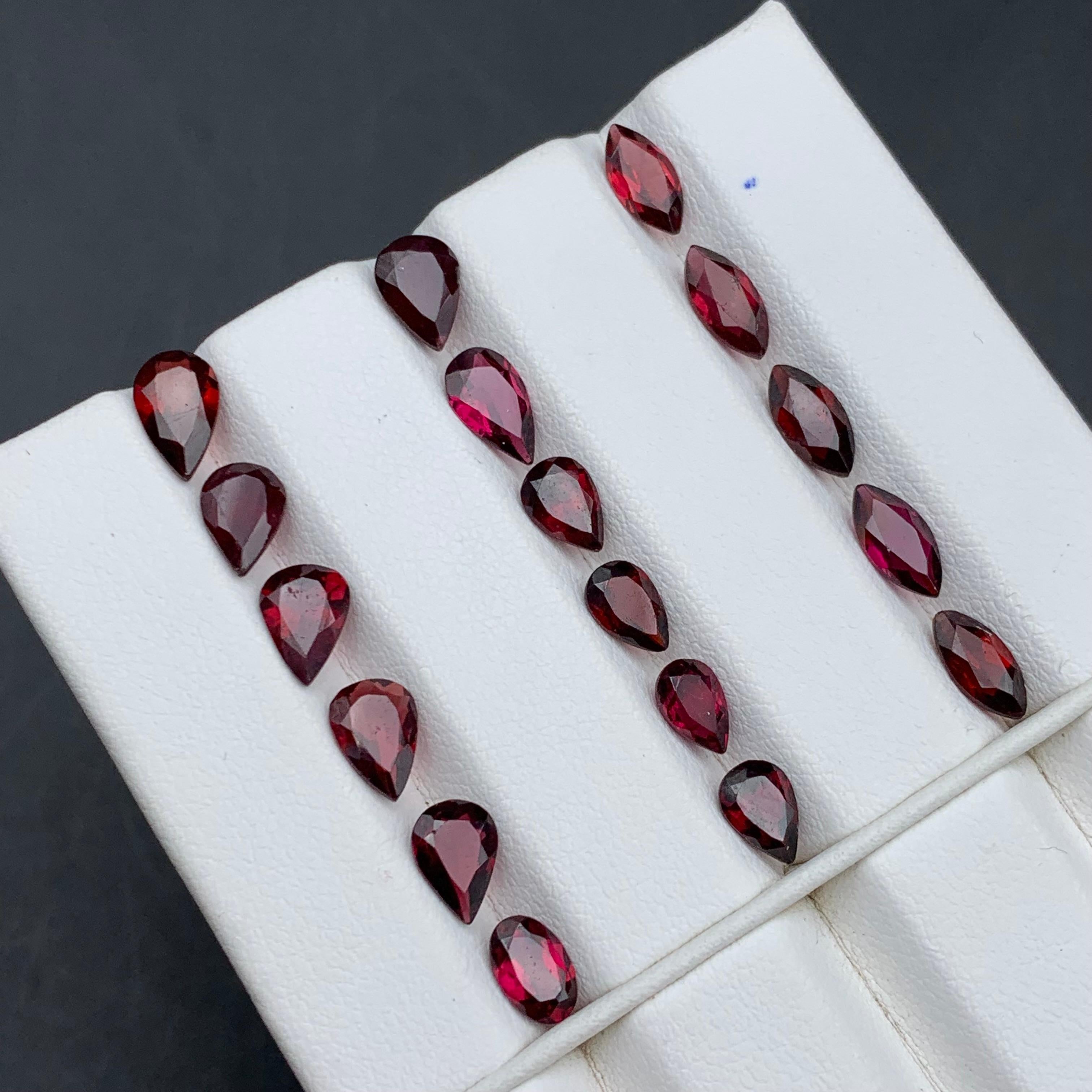 Pierres précieuses en rhodolite naturelle rouge rosé taille bijou de 12.85 carats en vente 1