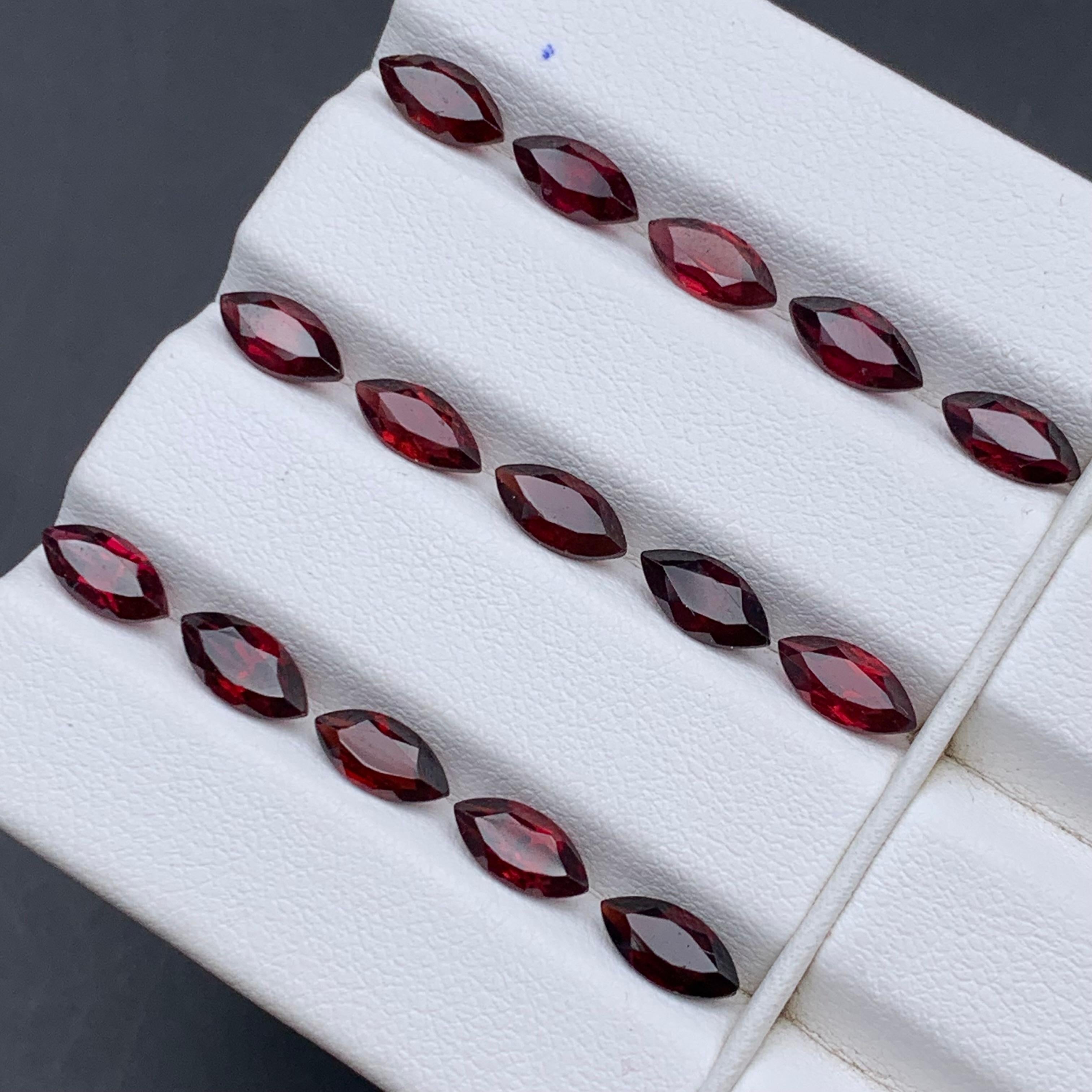Pinkish Hue Deep Red Natural Rhodolite Garnet Jewelry Size Loose Gemstones Lot for Earrings, Necklace Pendant or any other Jewelry Setting-Marquise Cut!!

💎 GEMSTONE TYPE: Rhodolite Garnet
⚖️ WEIGHT: 13.30 Carats
🪚 SHAPE & CUT: Marquise Cut
📏