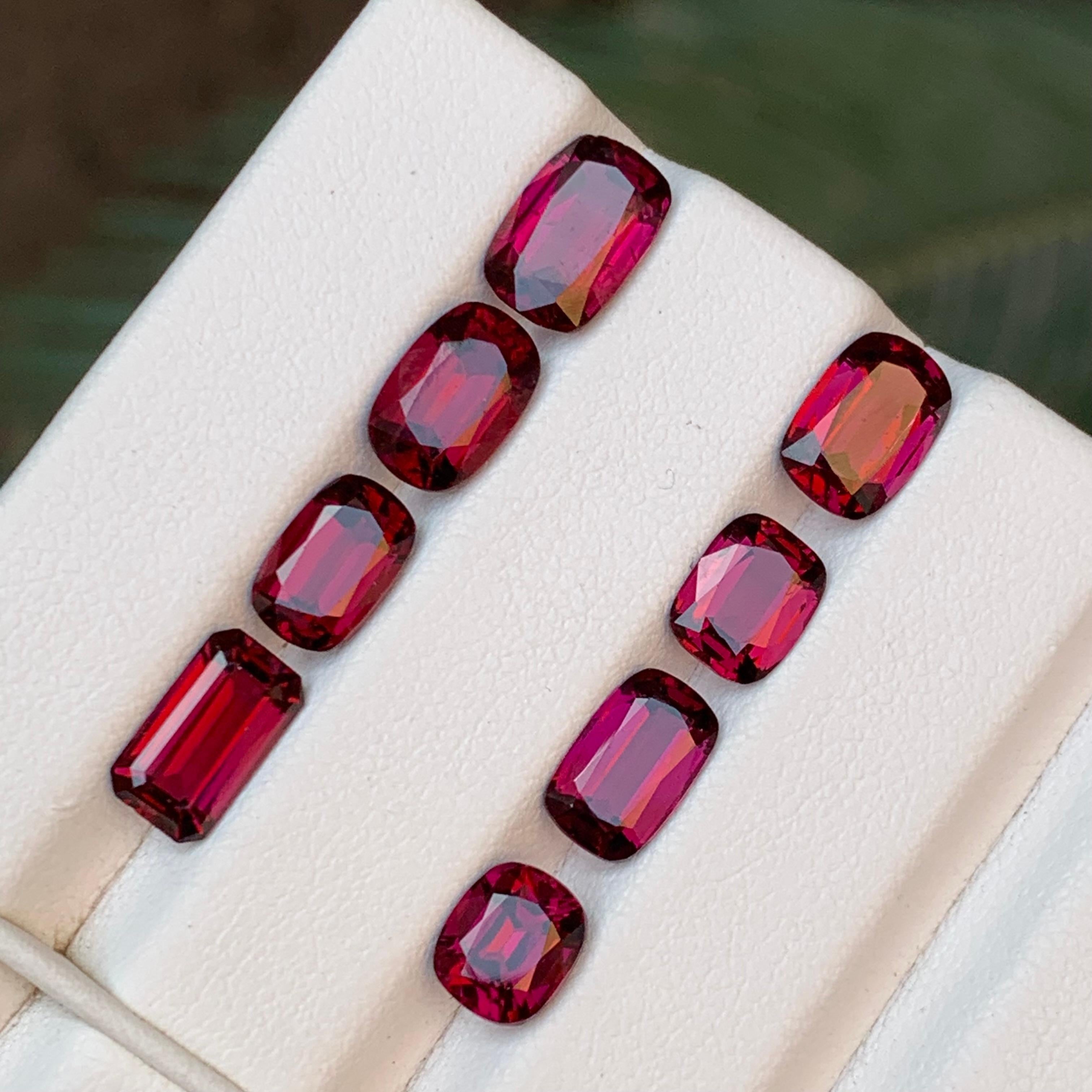Pierres précieuses en rhodolite naturelle rouge rosé taille bijou de 14.05 carats Unisexe en vente